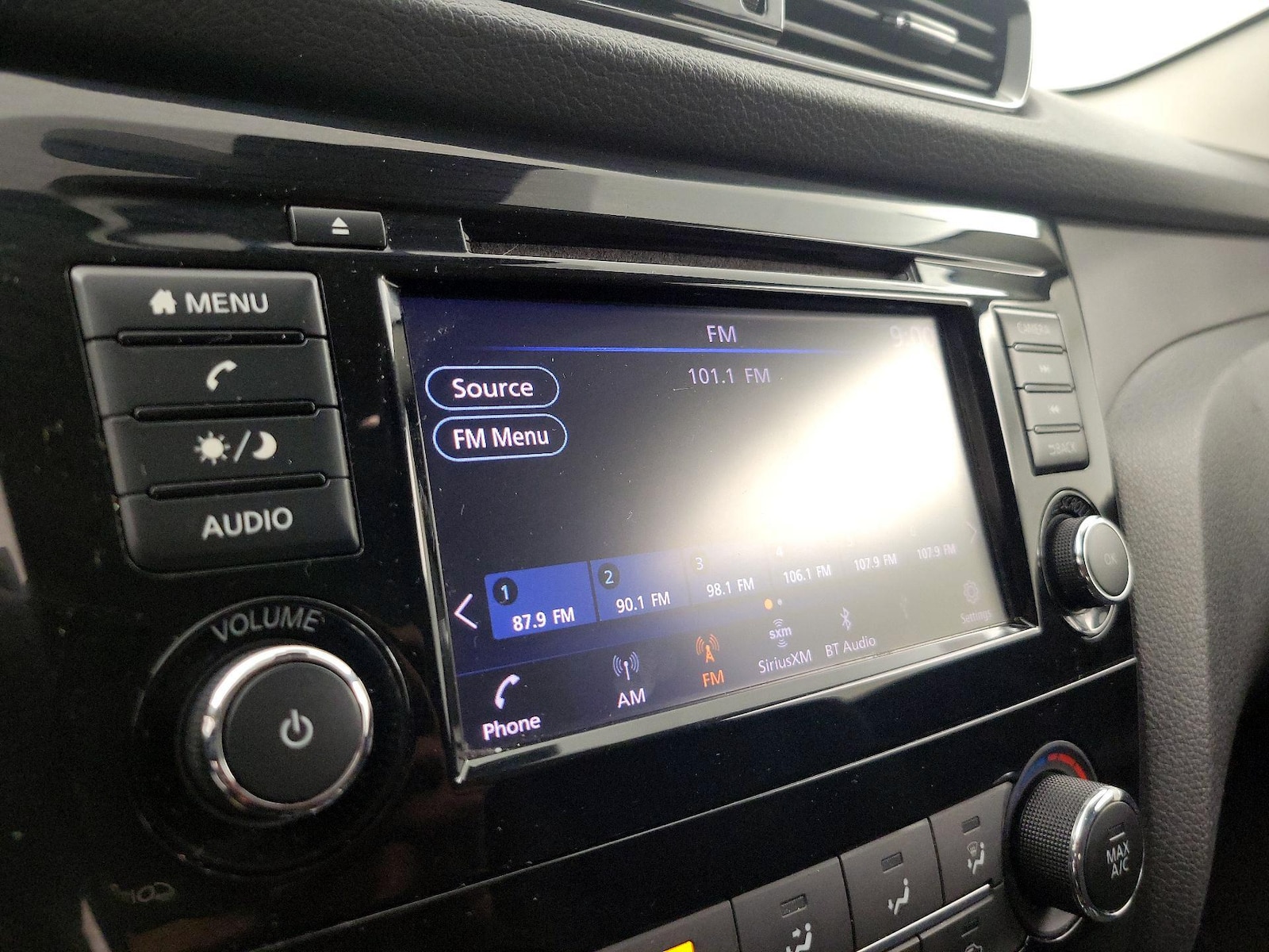 2021 Nissan Rogue Sport S - Photo 16