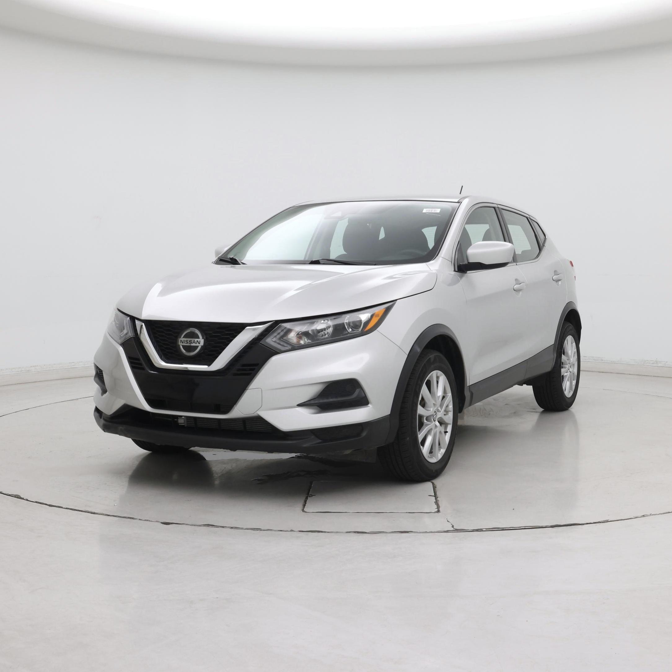 Thumbnail: 2021 Nissan Rogue Sport - 4