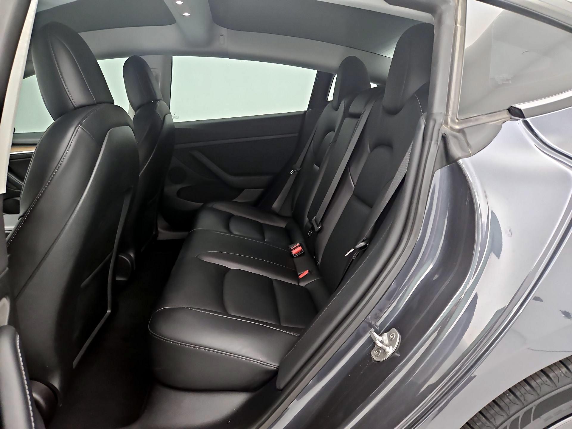 Thumbnail: 2021 Tesla Model 3 - 18