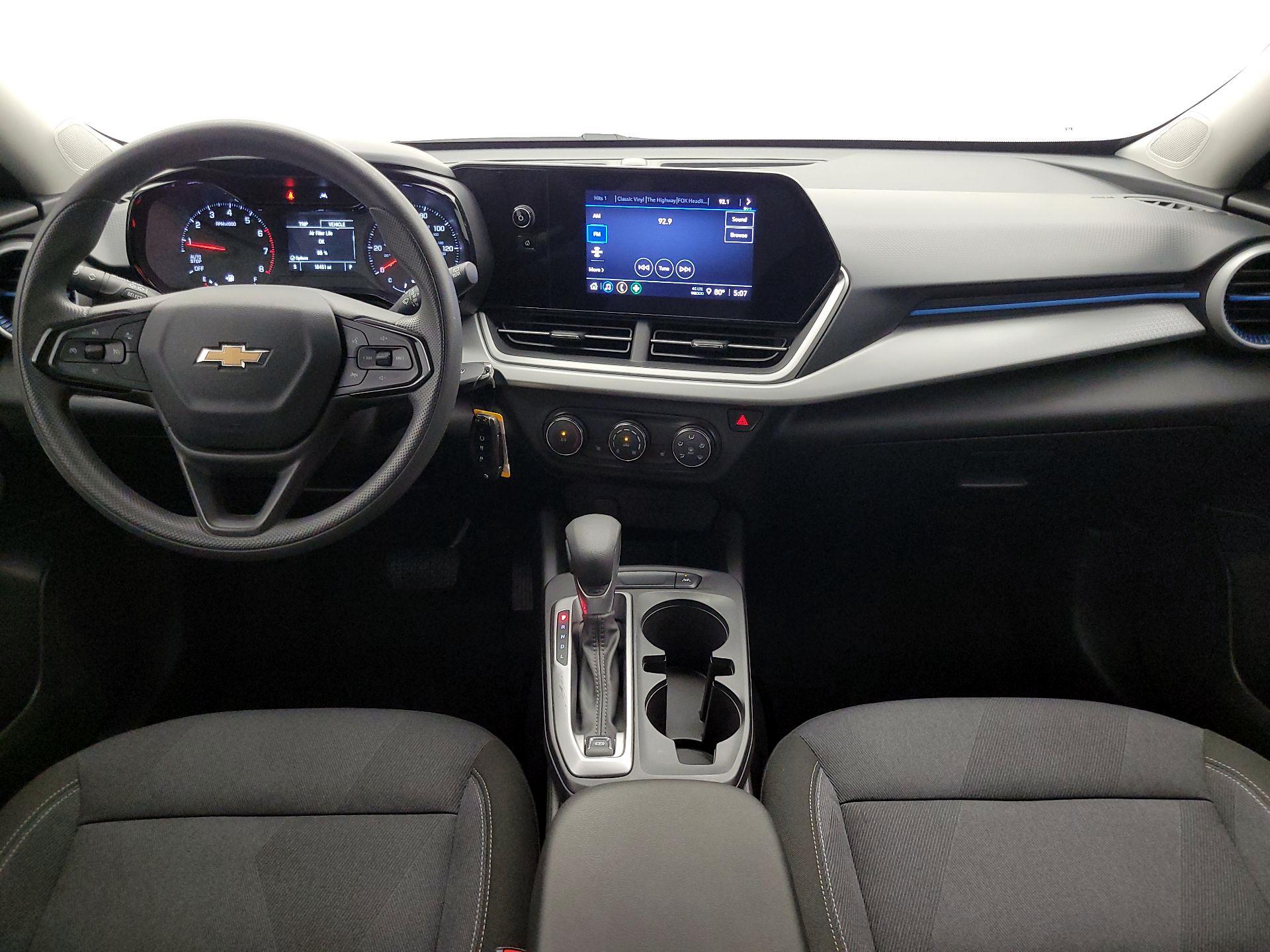 Thumbnail: 2025 Chevrolet Trax - 9