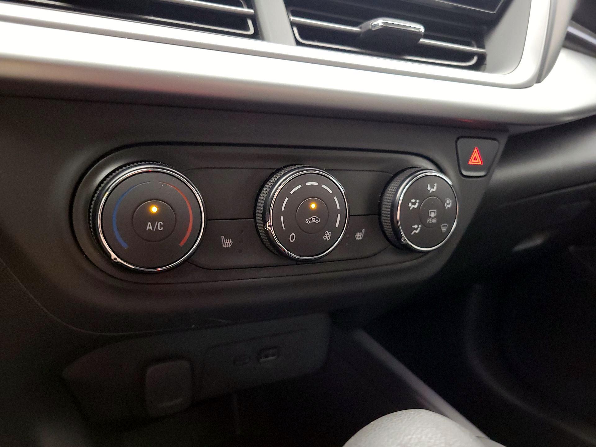 Thumbnail: 2025 Chevrolet Trax - 16