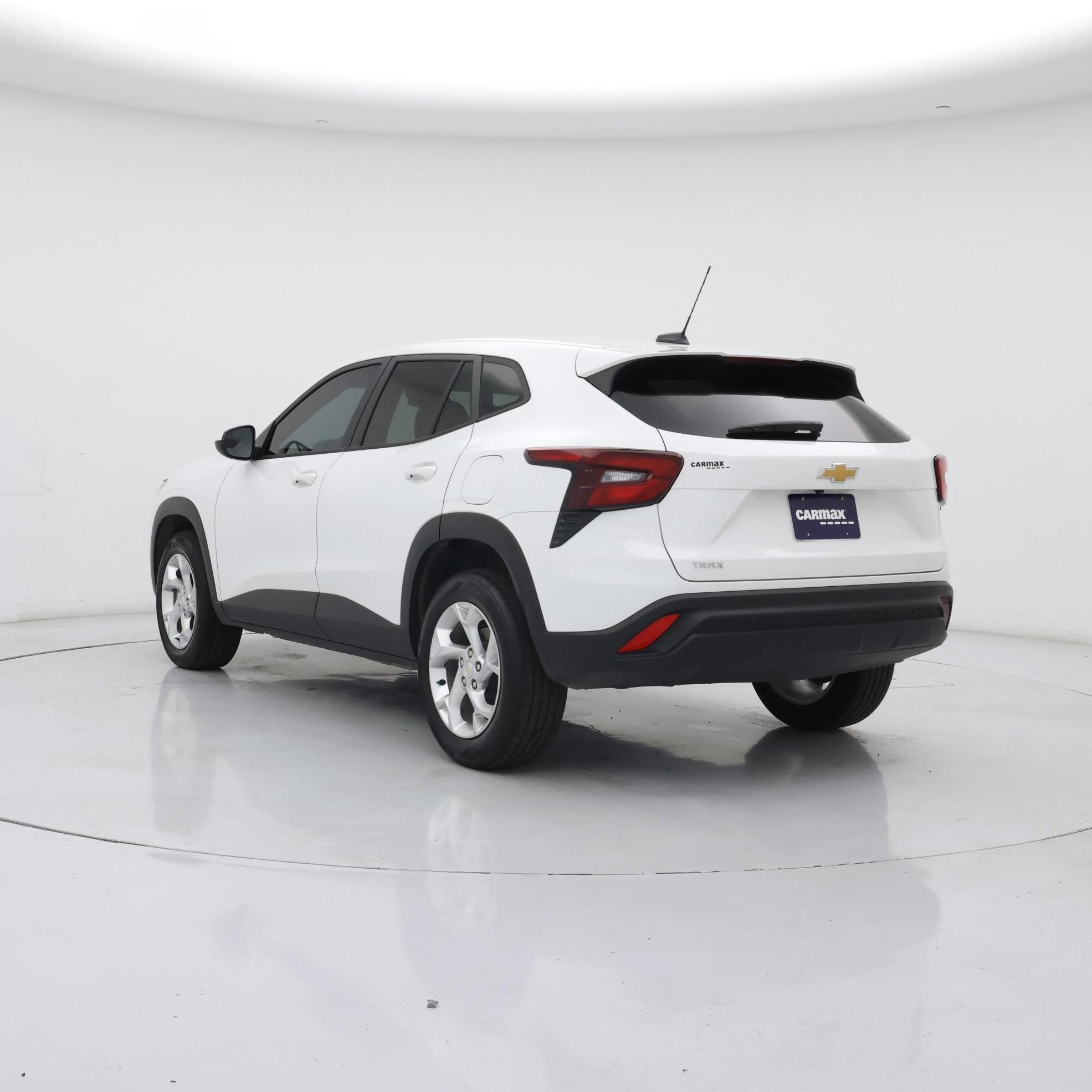 Thumbnail: 2025 Chevrolet Trax - 2