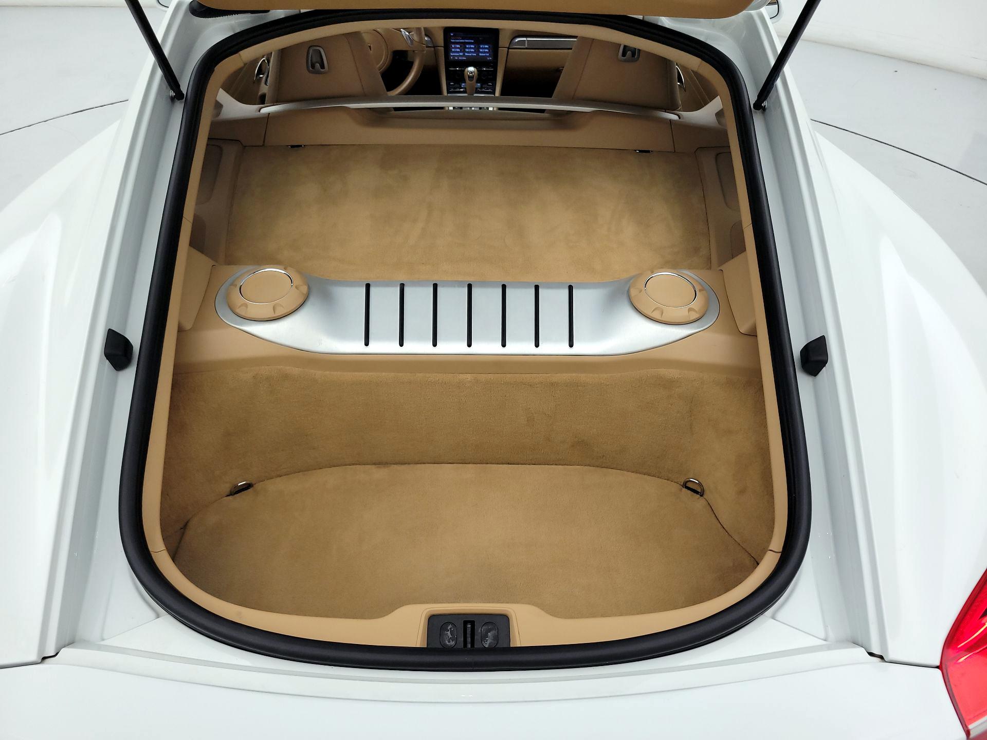 Thumbnail: 2015 Porsche Cayman - 17