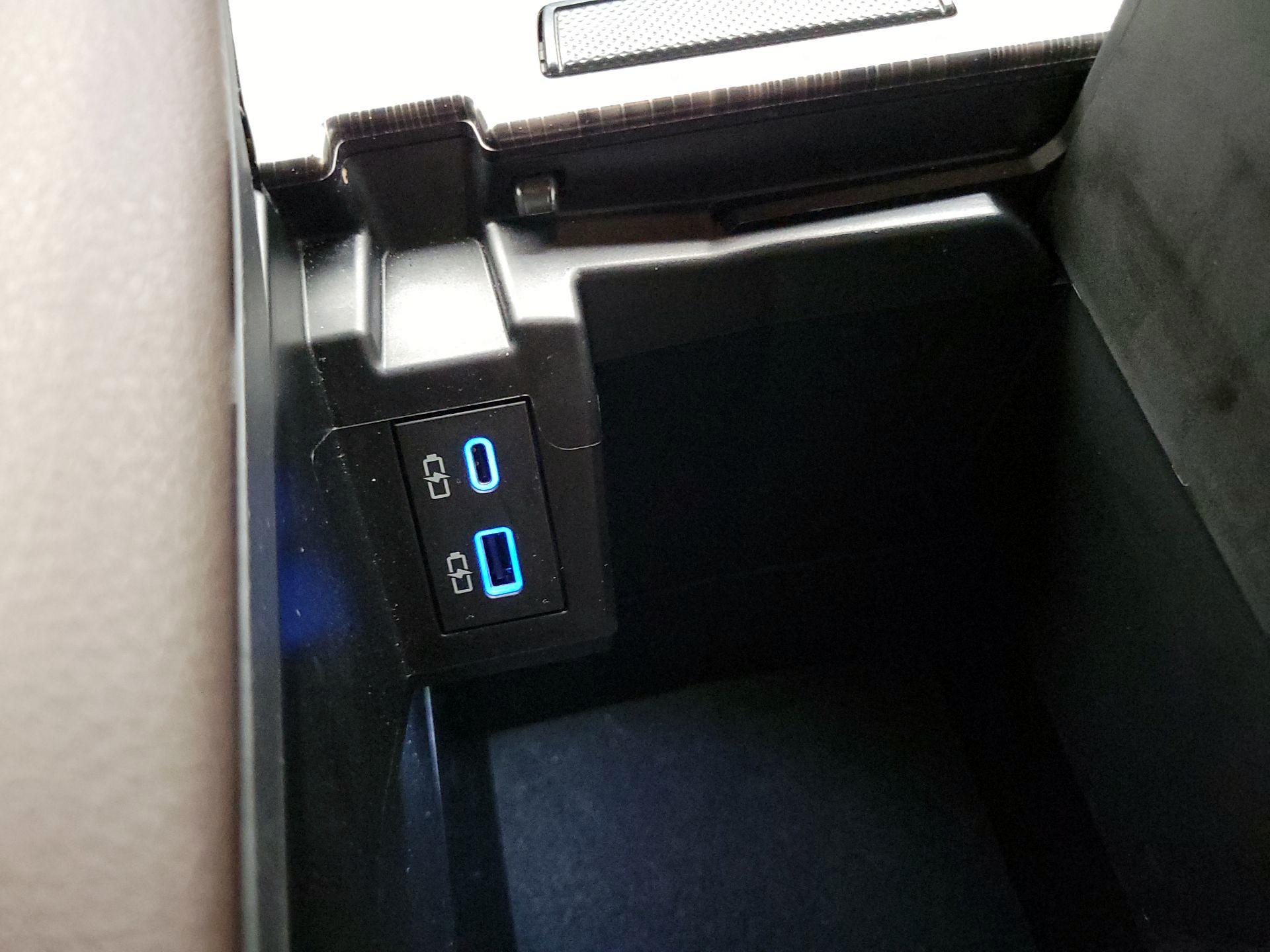 Thumbnail: 2022 Toyota Sienna - 19