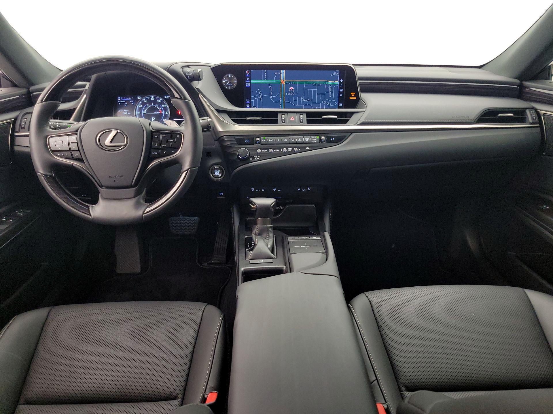 Thumbnail: 2019 Lexus ES - 9