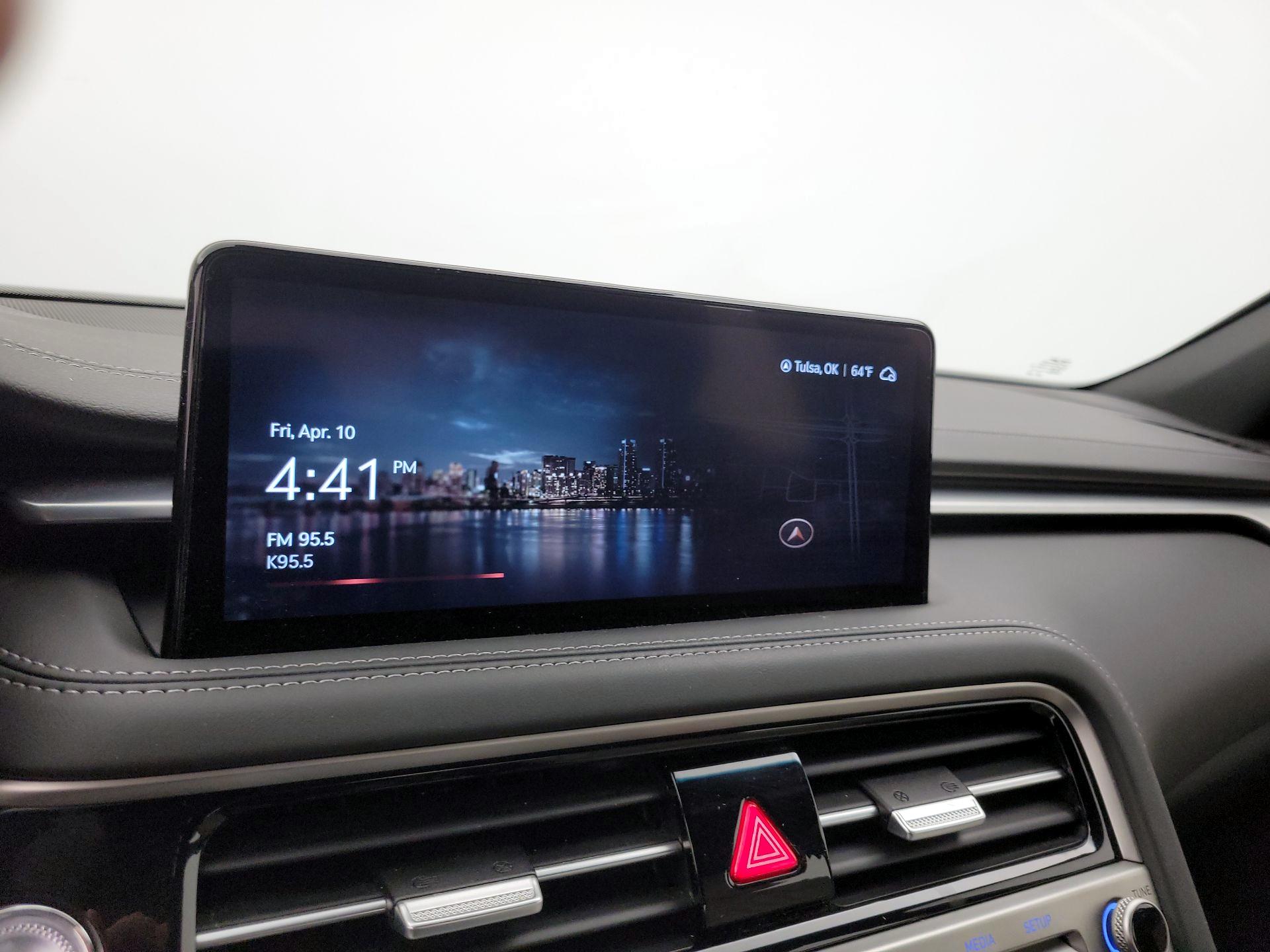 Thumbnail: 2024 Genesis G70 - 16