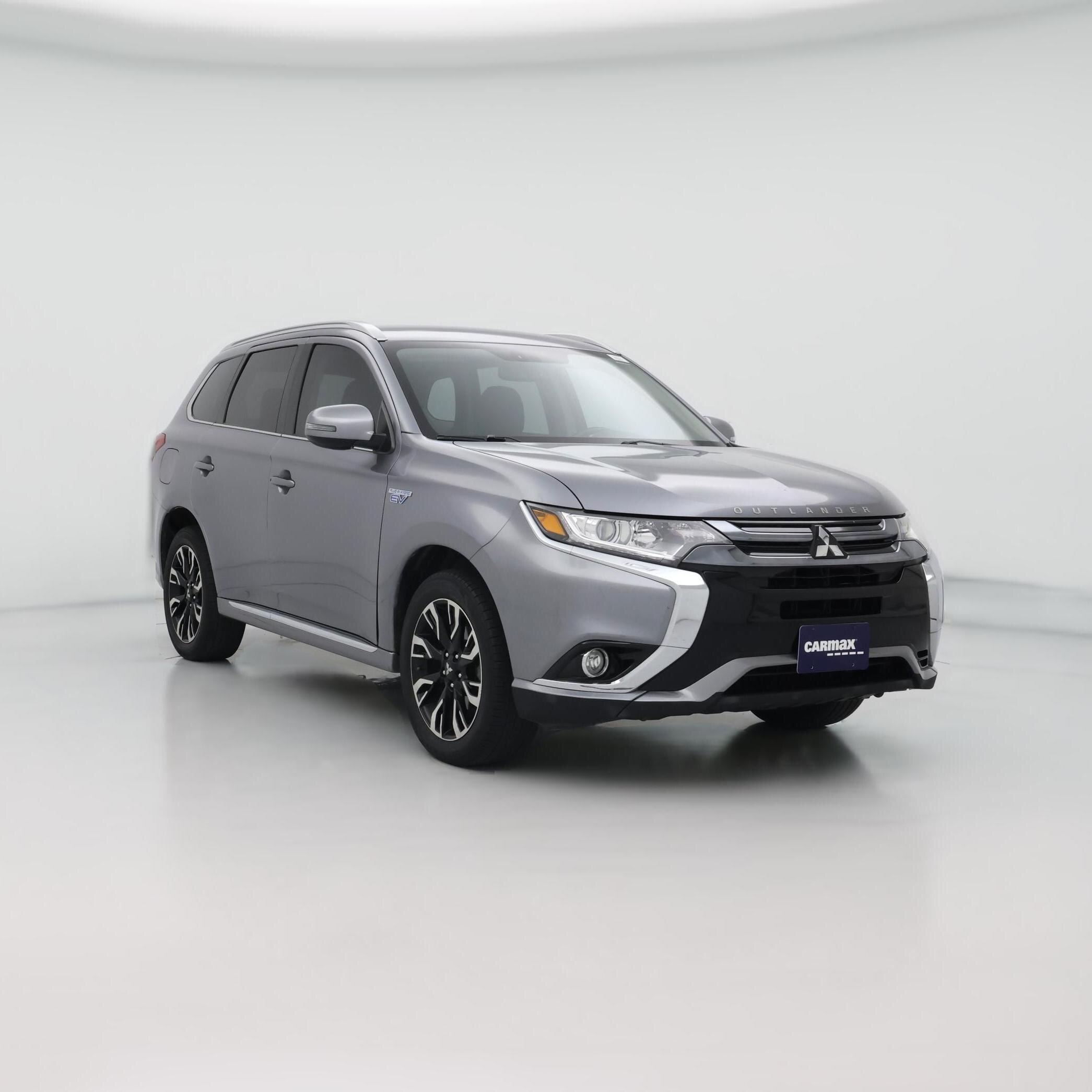 Thumbnail: 2018 Mitsubishi Outlander - 1