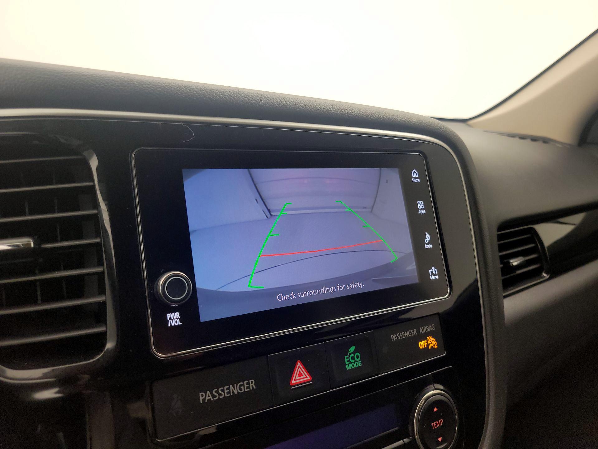 Thumbnail: 2018 Mitsubishi Outlander - 14