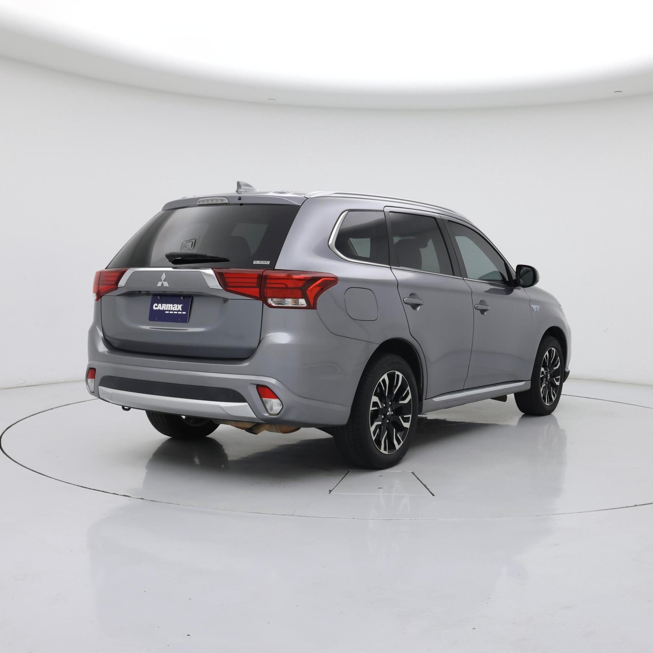 Thumbnail: 2018 Mitsubishi Outlander - 8