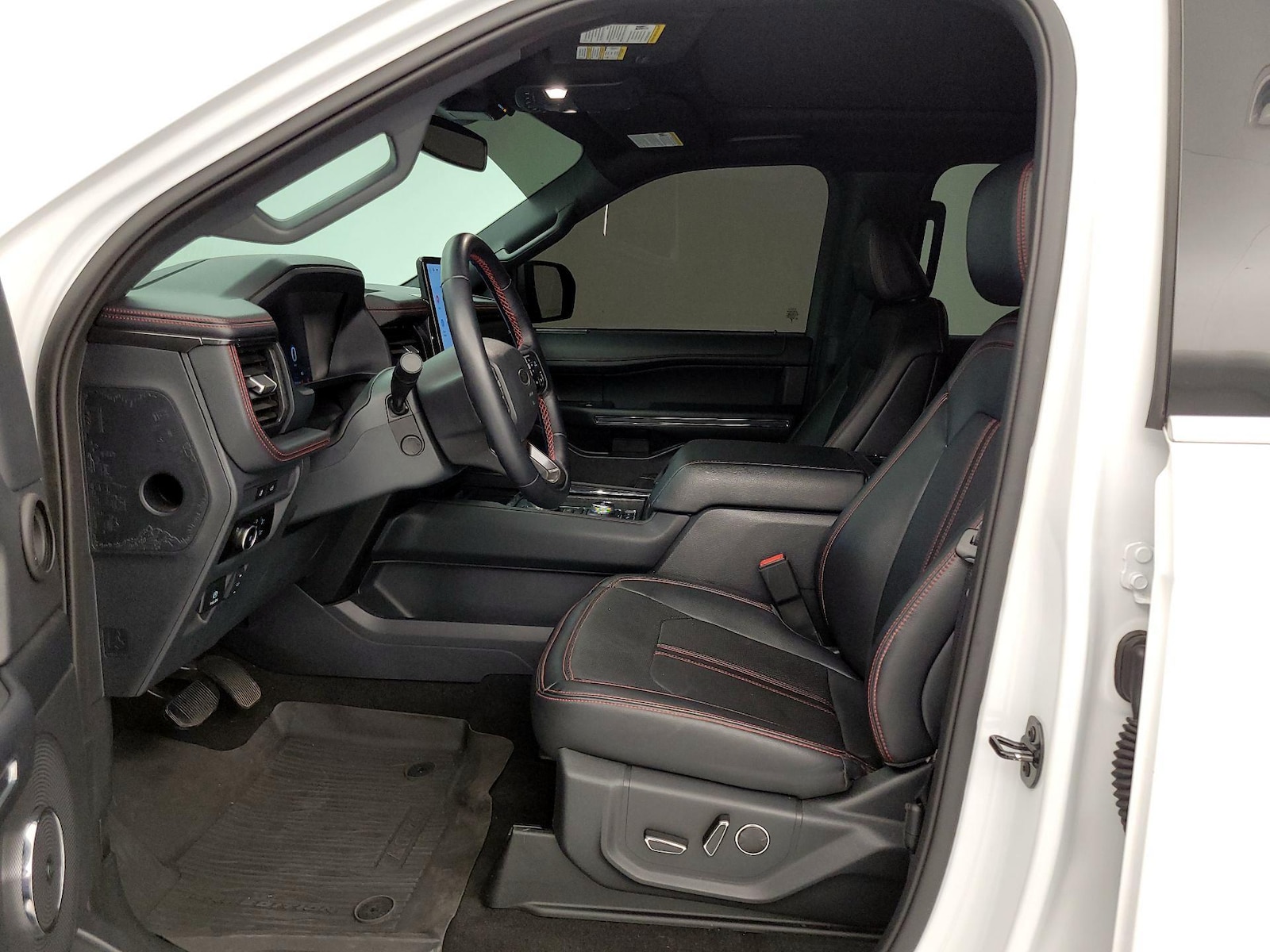 2024 Ford Expedition Limited - Photo 12