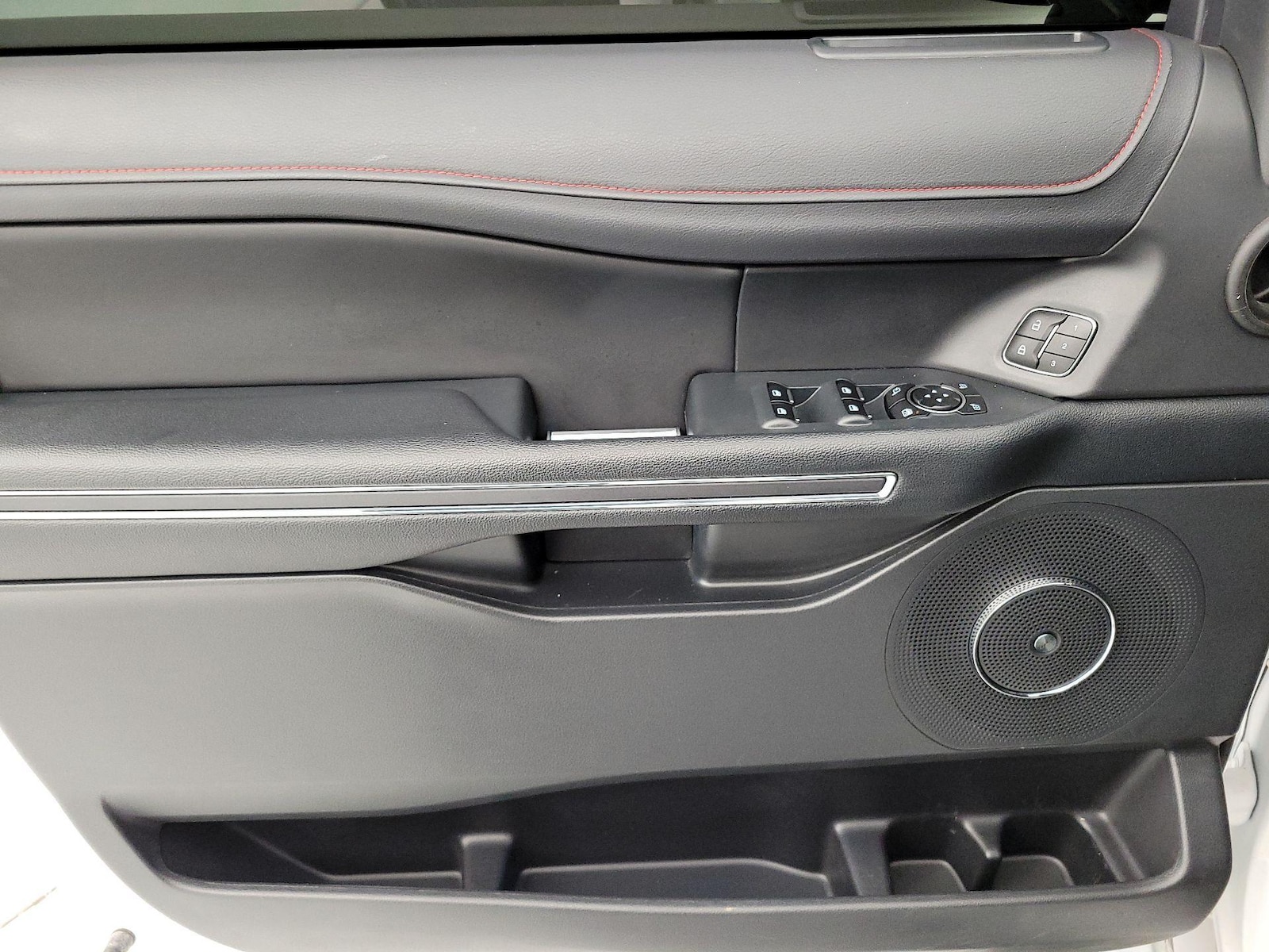 2024 Ford Expedition Limited - Photo 13