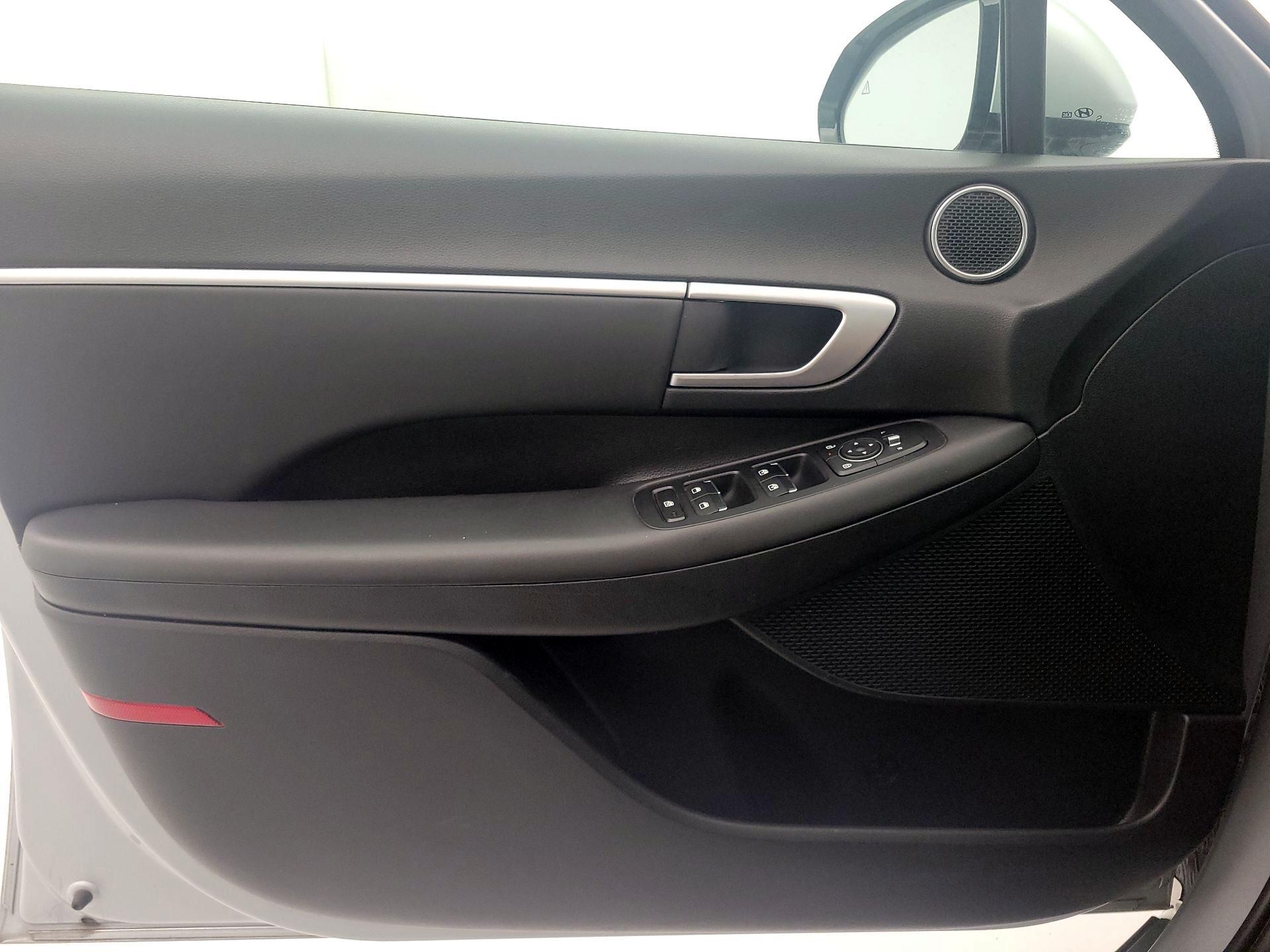 Thumbnail: 2025 Hyundai Sonata - 12