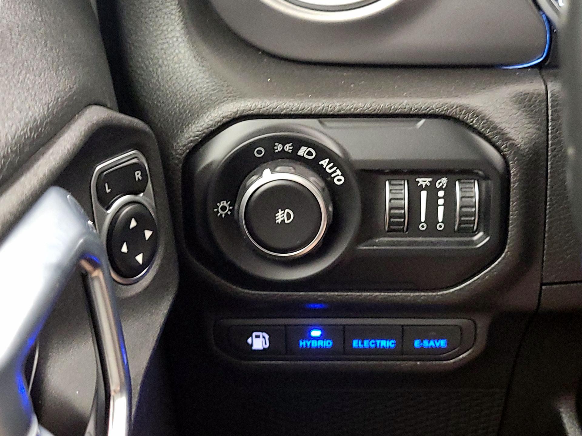 Thumbnail: 2021 Jeep Wrangler - 13