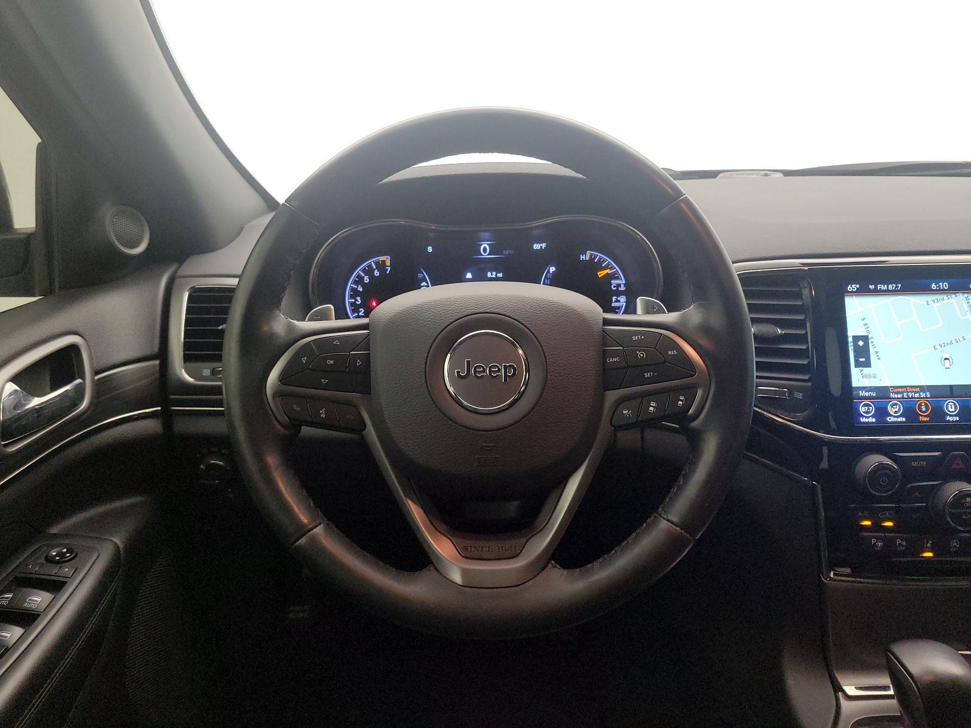 Thumbnail: 2020 Jeep Grand Cherokee - 10