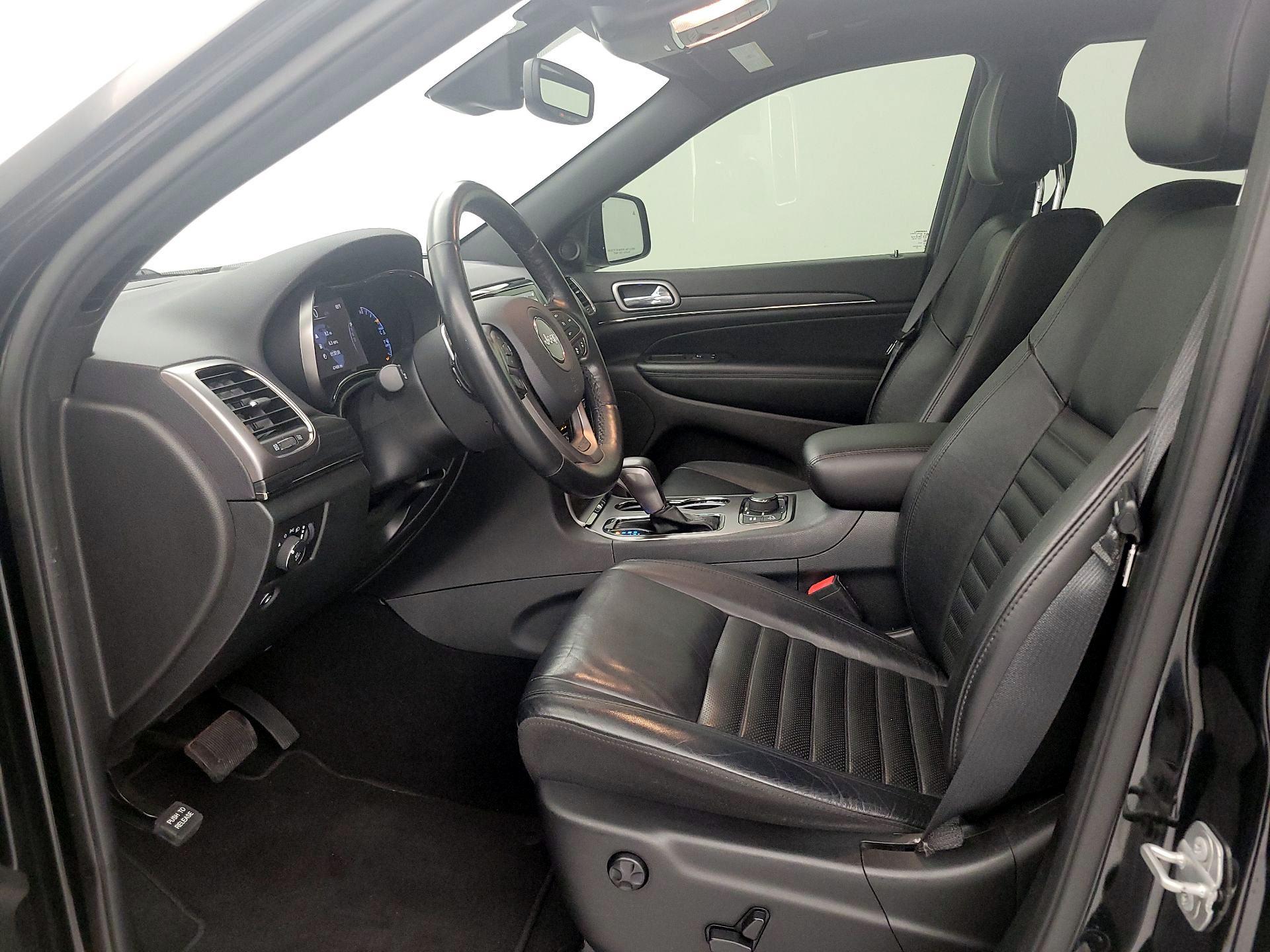 Thumbnail: 2020 Jeep Grand Cherokee - 11