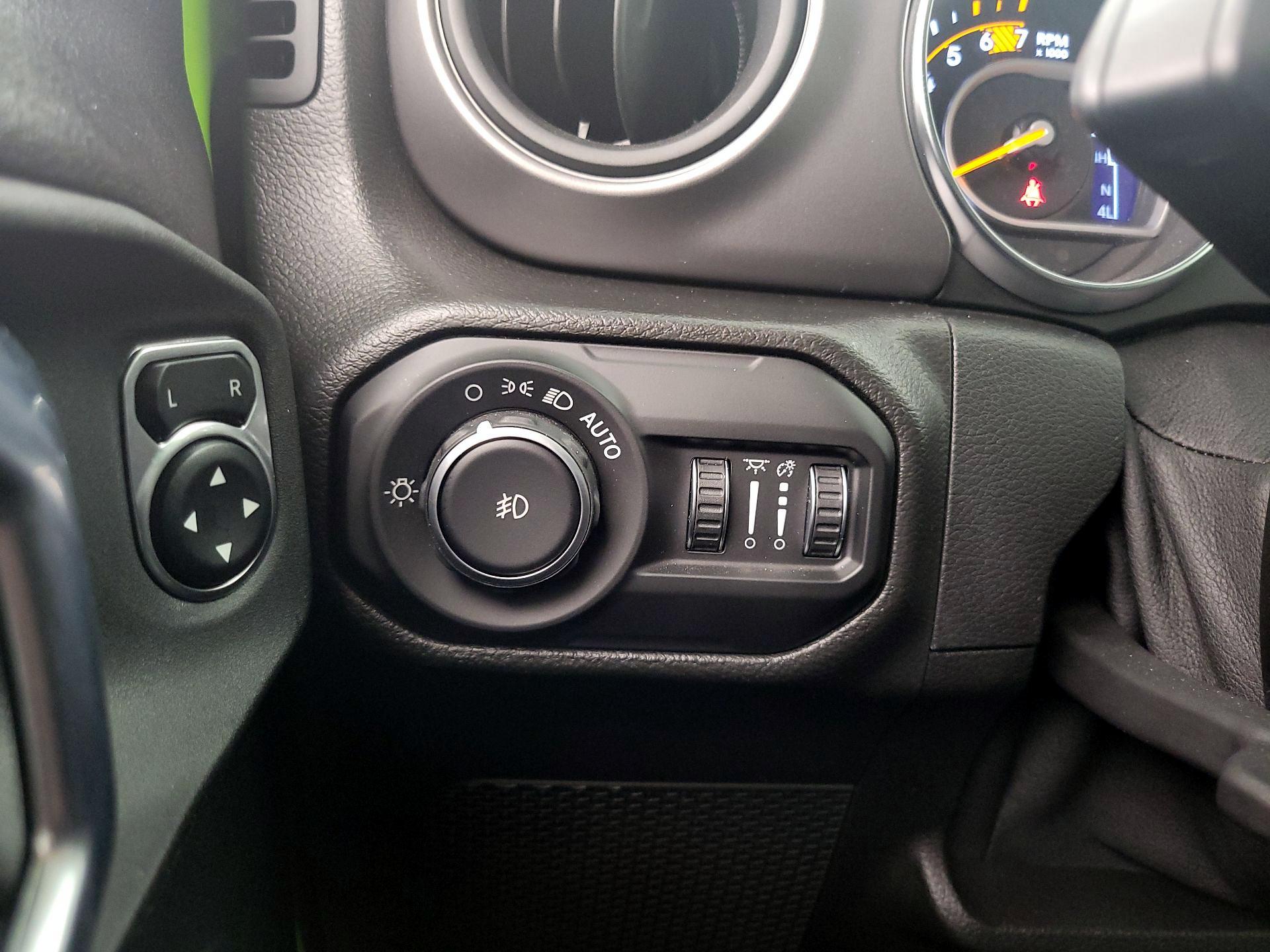Thumbnail: 2021 Jeep Wrangler - 13