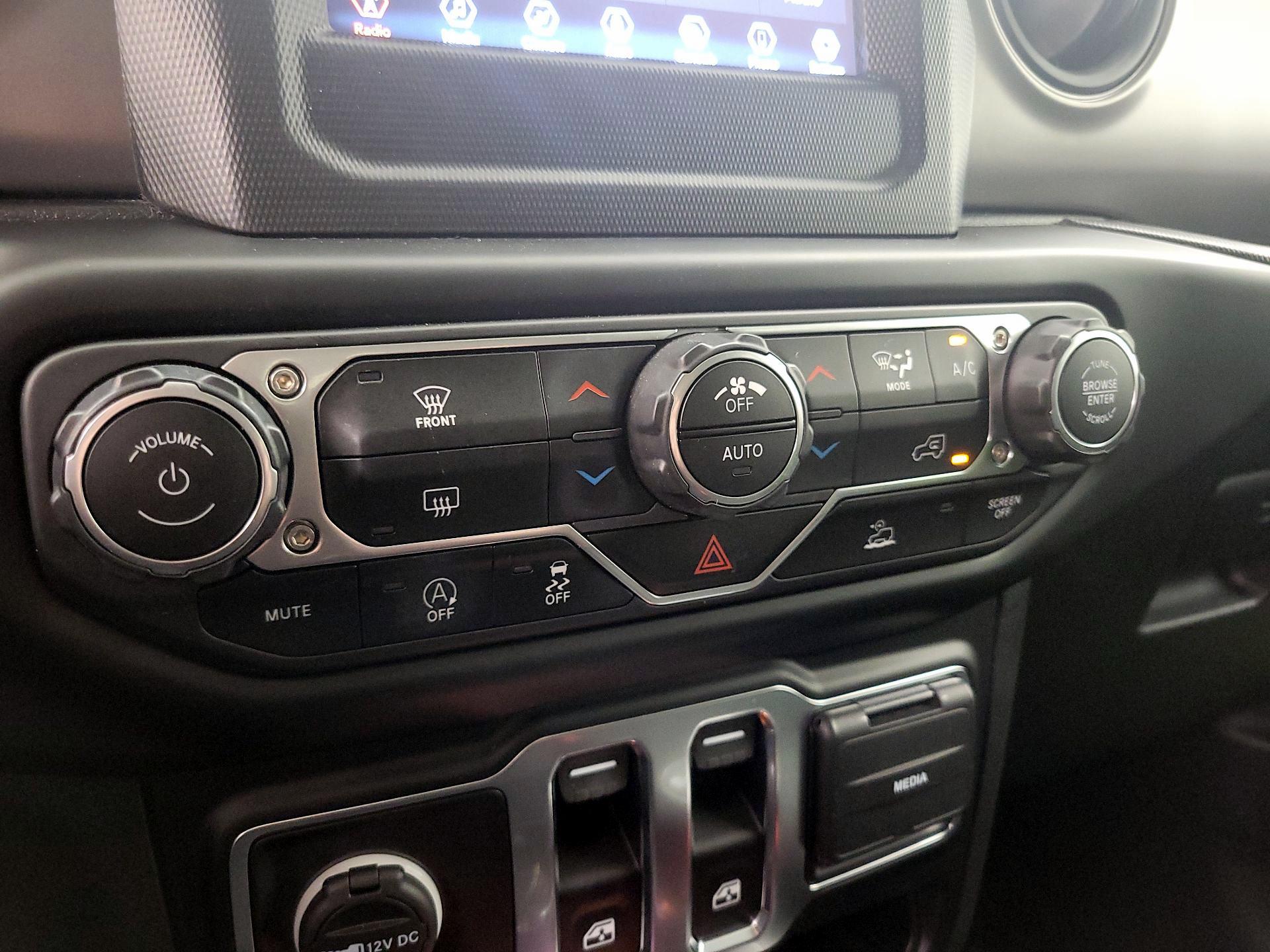 Thumbnail: 2021 Jeep Wrangler - 16