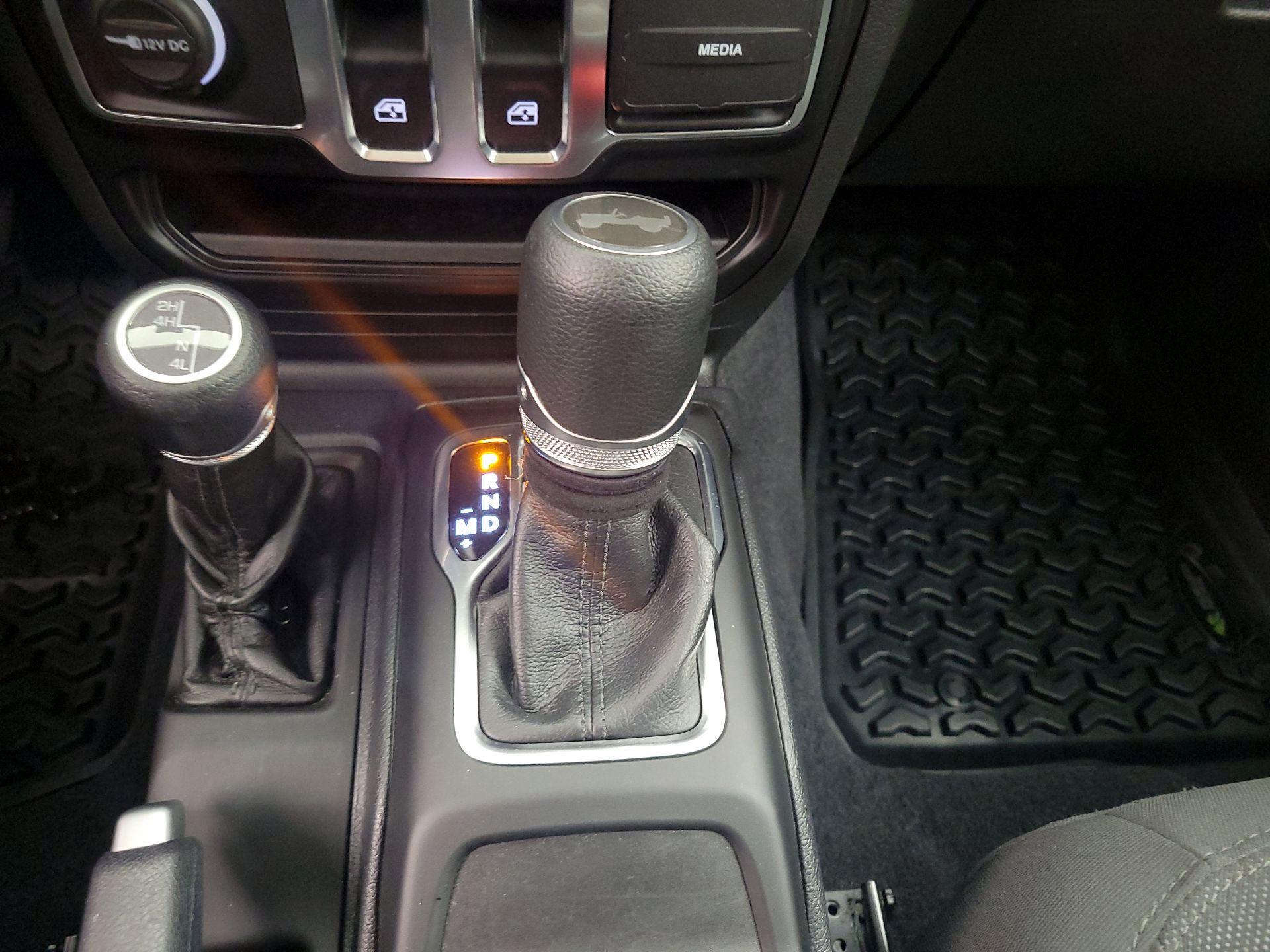 Thumbnail: 2021 Jeep Wrangler - 17