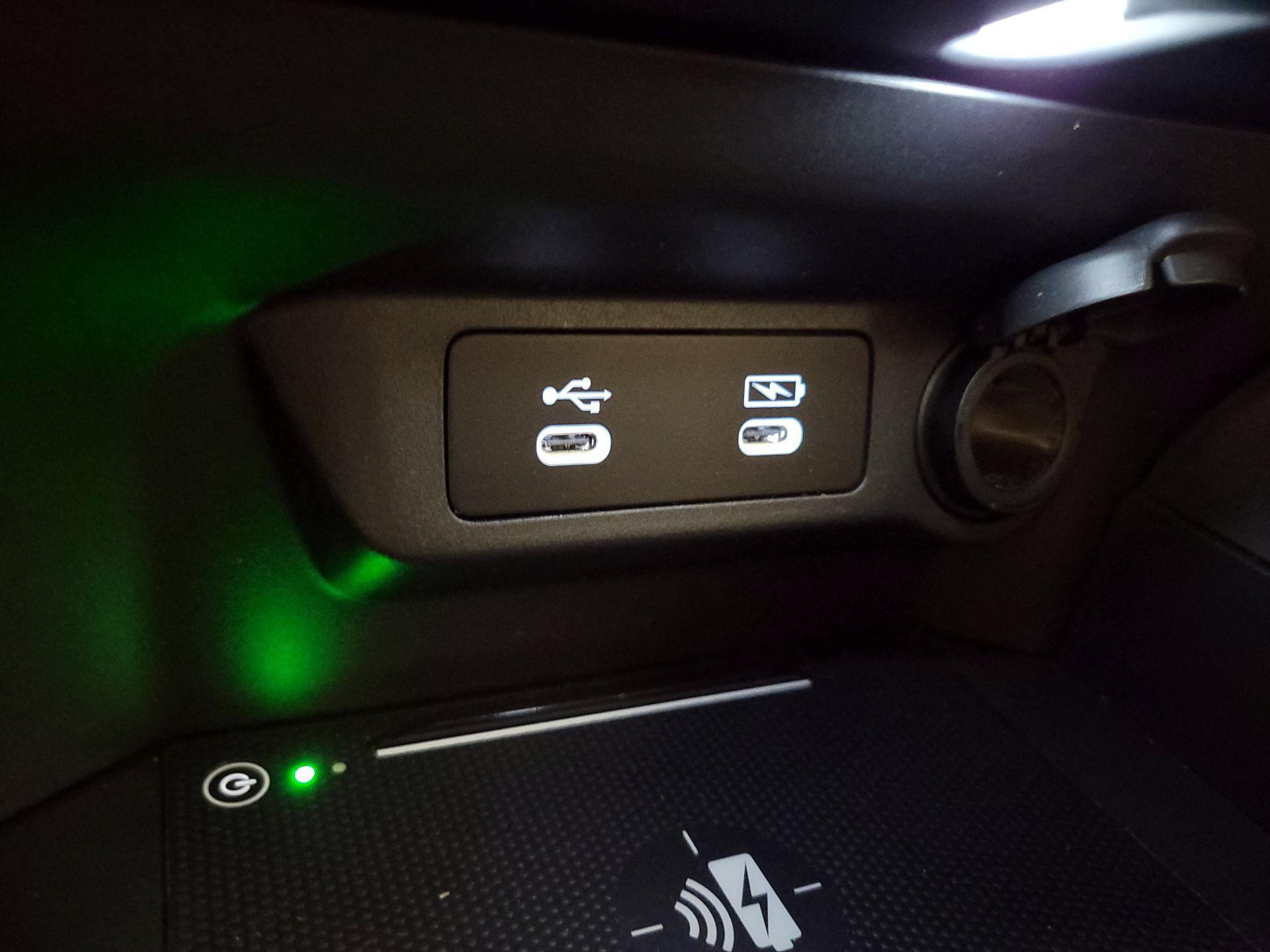 Thumbnail: 2025 Acura ADX - 18