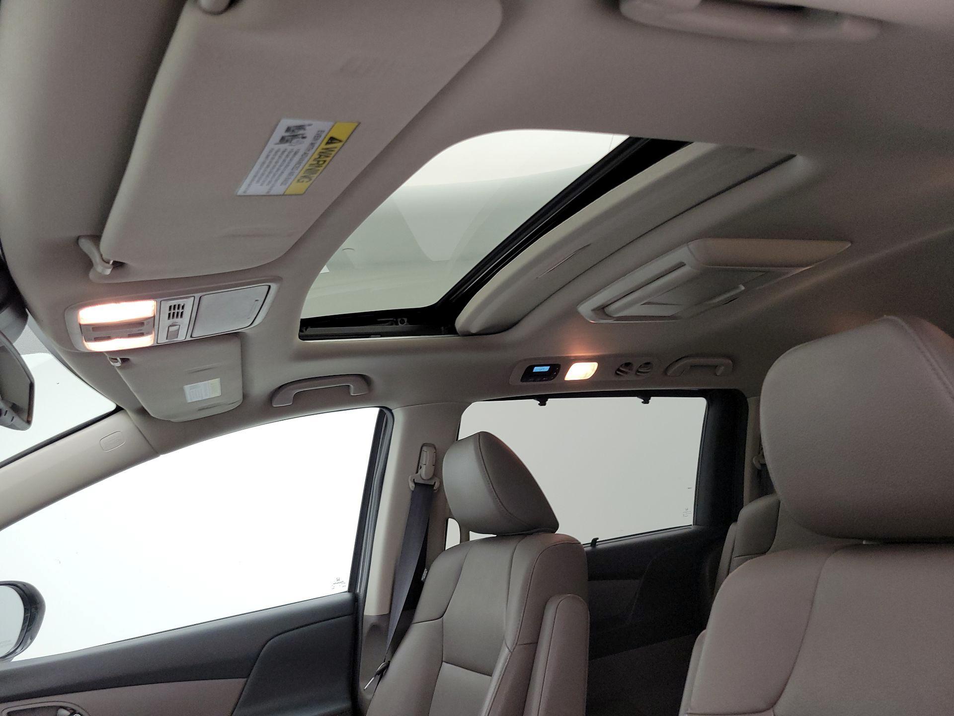 Thumbnail: 2014 Honda Odyssey - 20