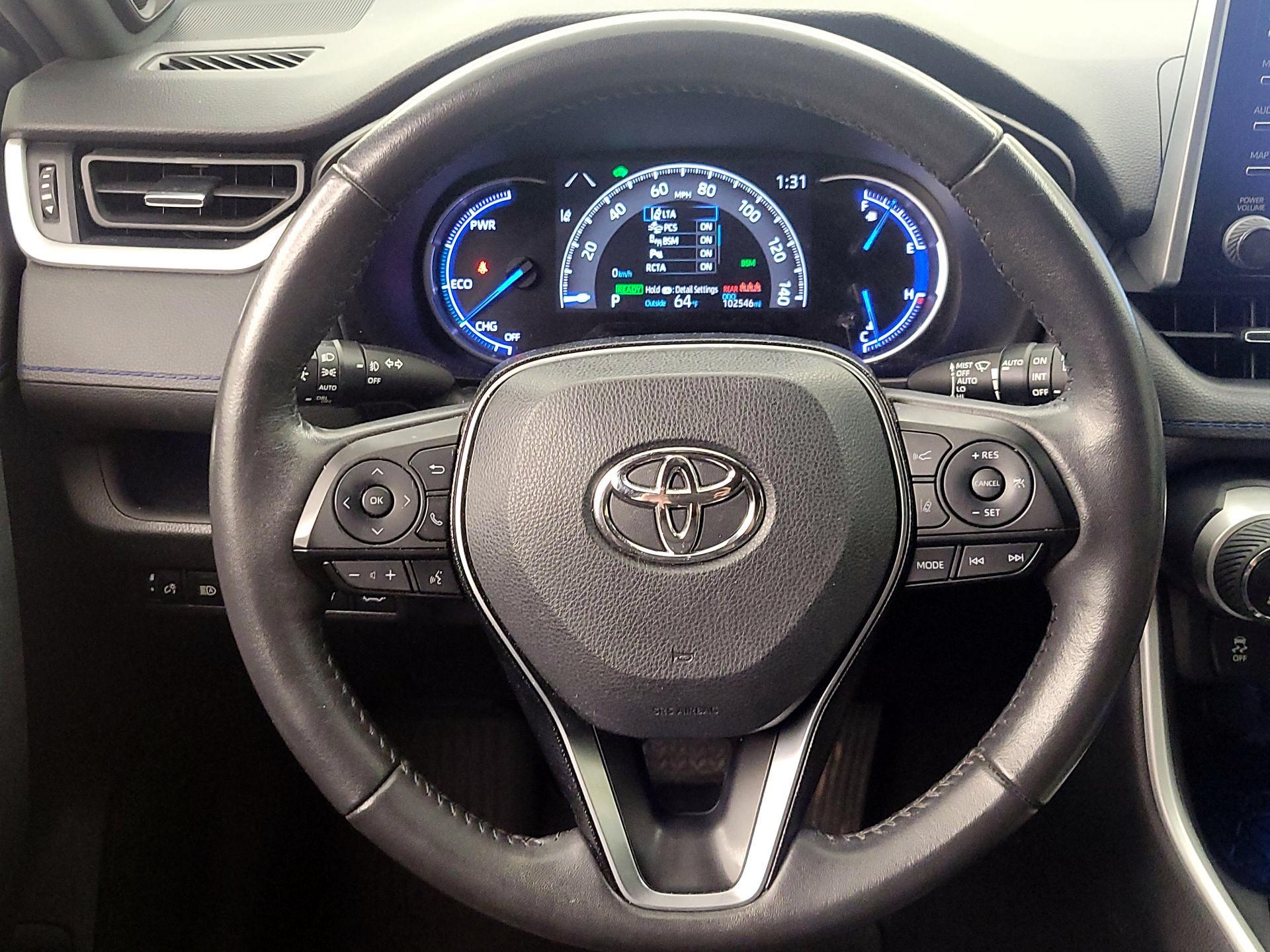 Thumbnail: 2021 Toyota RAV4 - 10