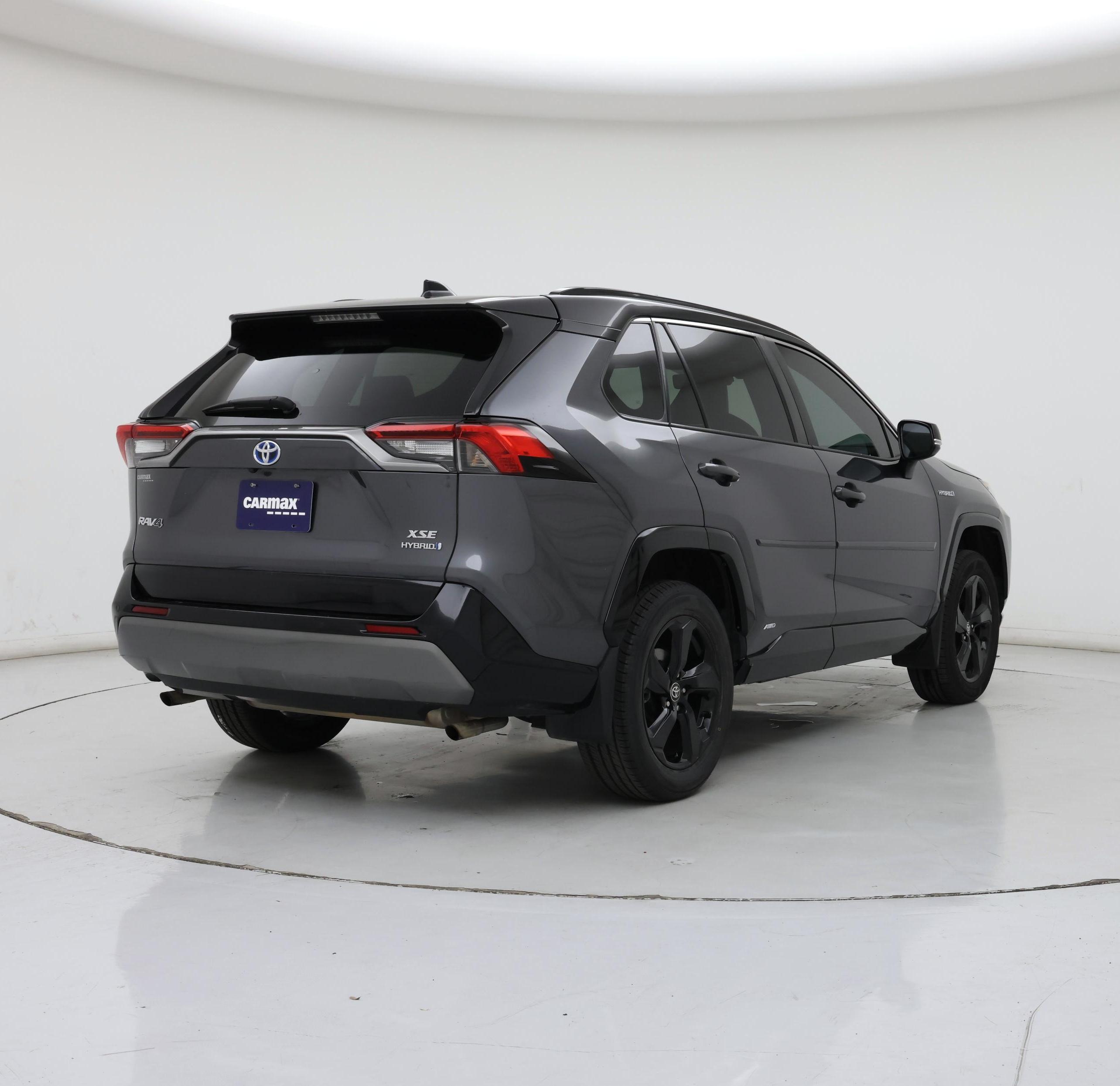 Thumbnail: 2021 Toyota RAV4 - 8
