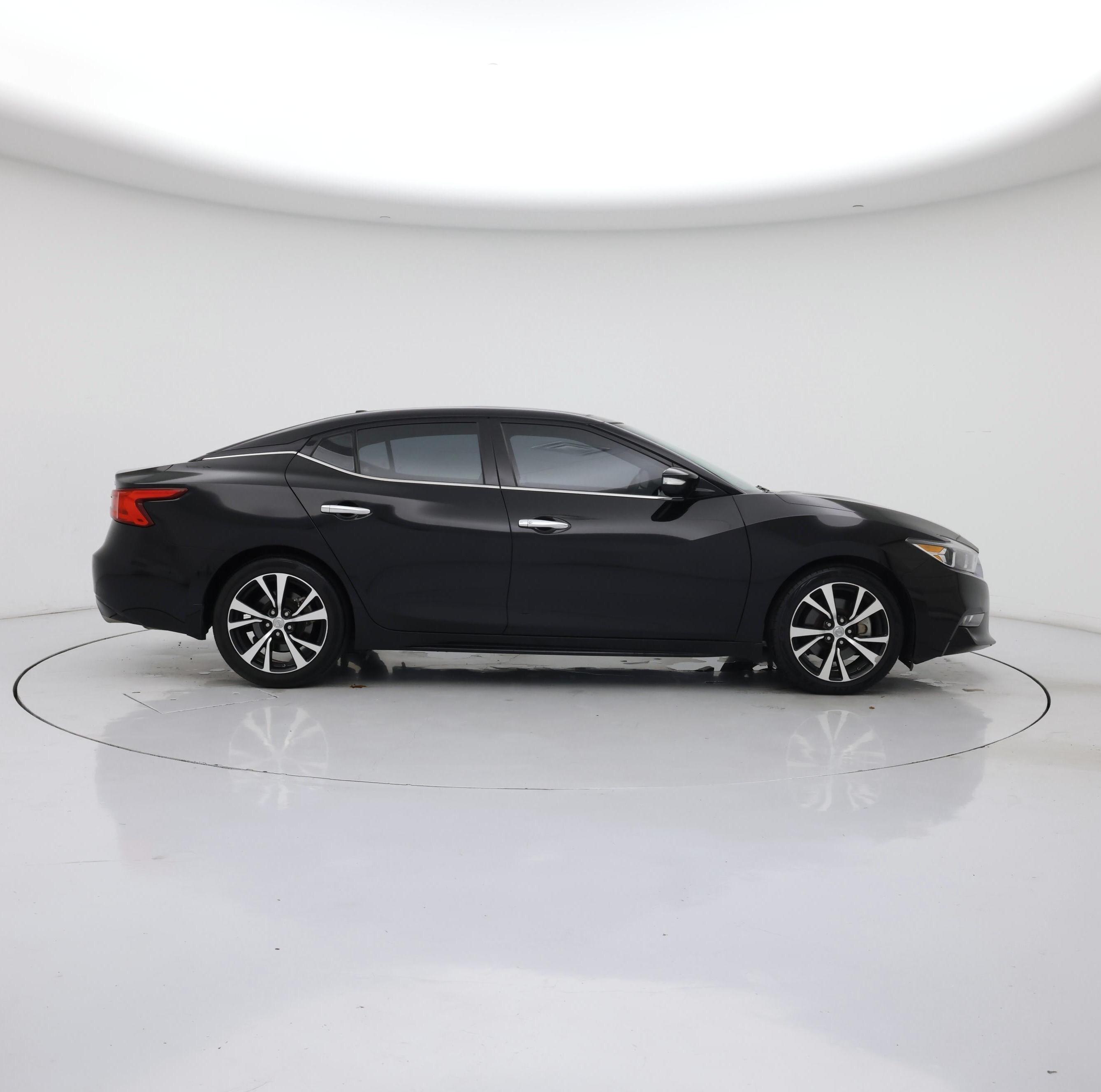 Thumbnail: 2017 Nissan Maxima - 7