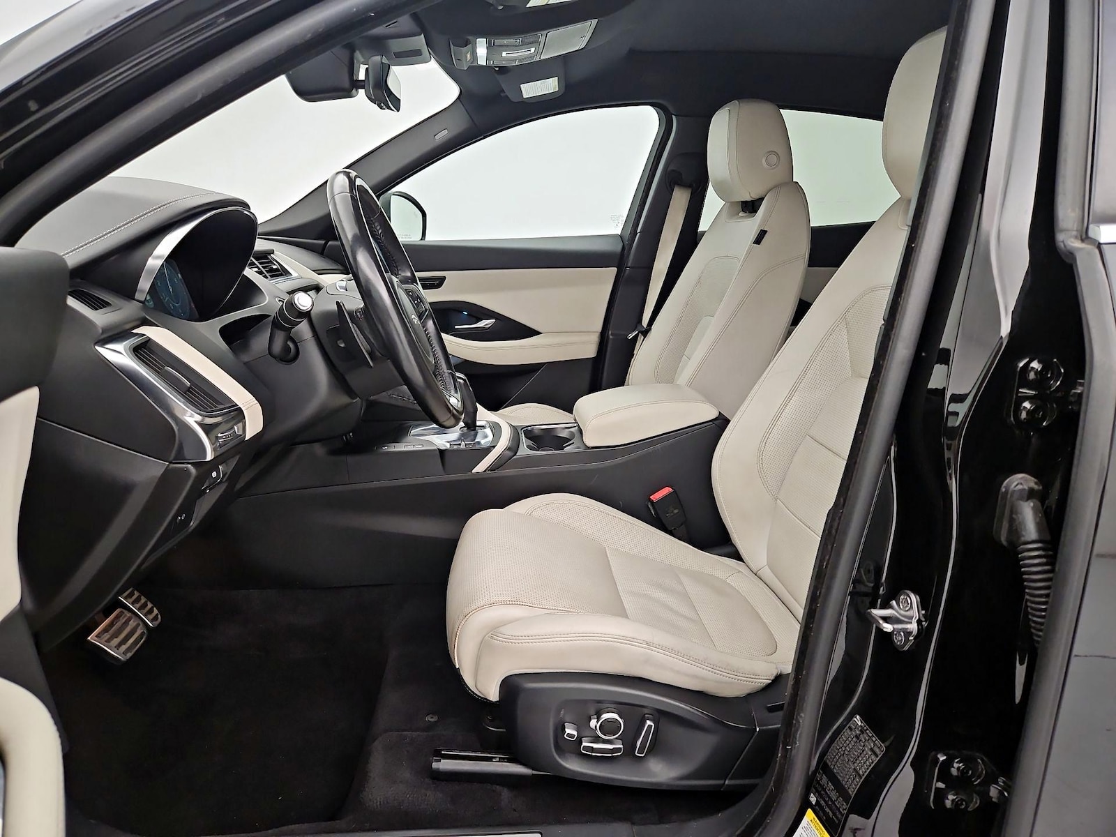 2019 Jaguar E-PACE R-Dynamic HSE - Photo 12