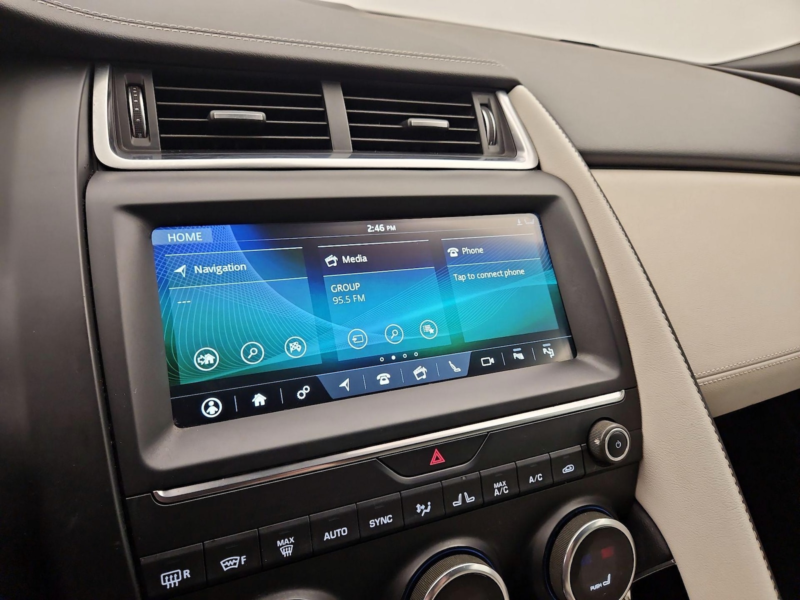 2019 Jaguar E-PACE R-Dynamic HSE - Photo 17