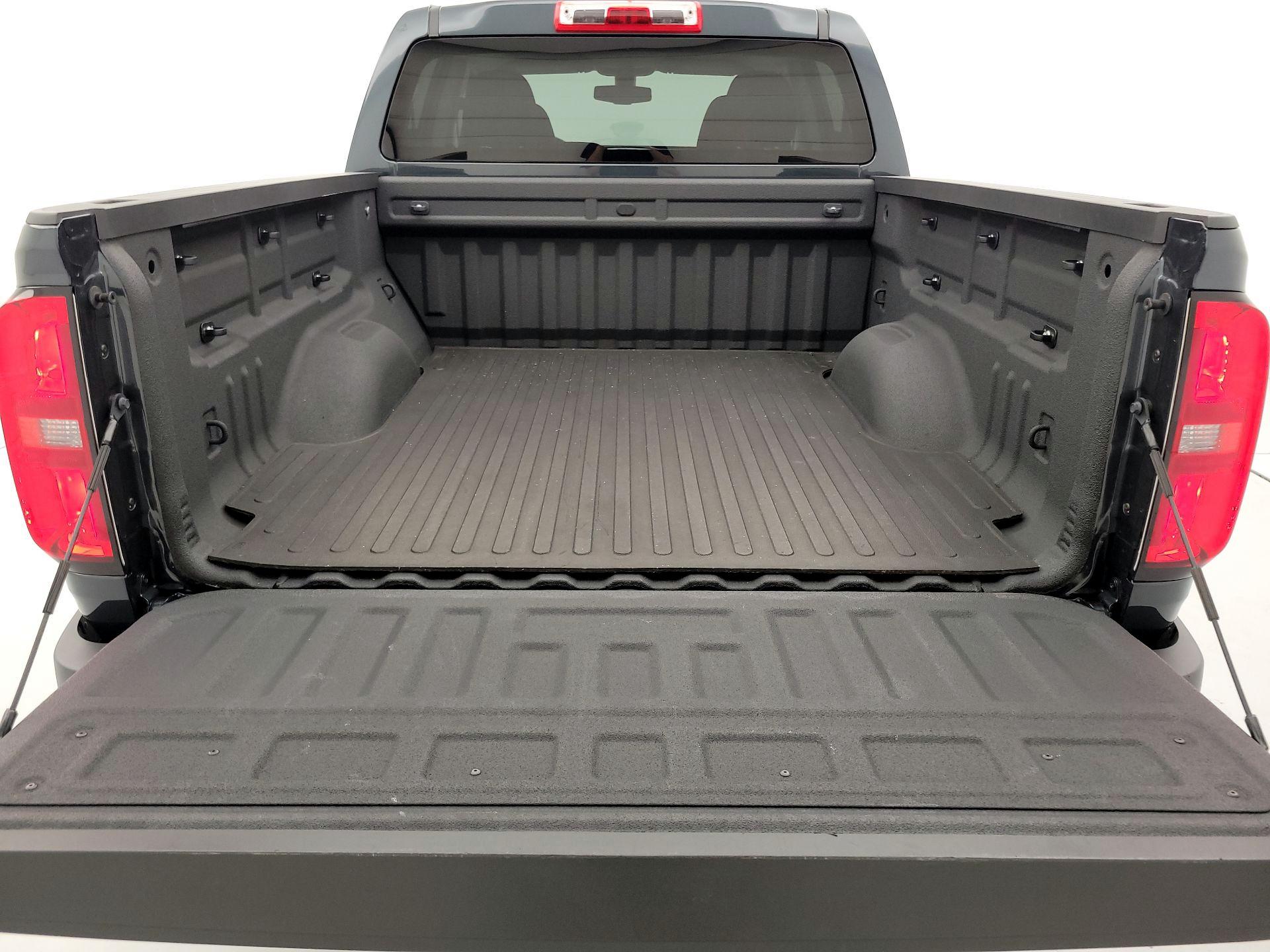 Thumbnail: 2018 Chevrolet Colorado - 20