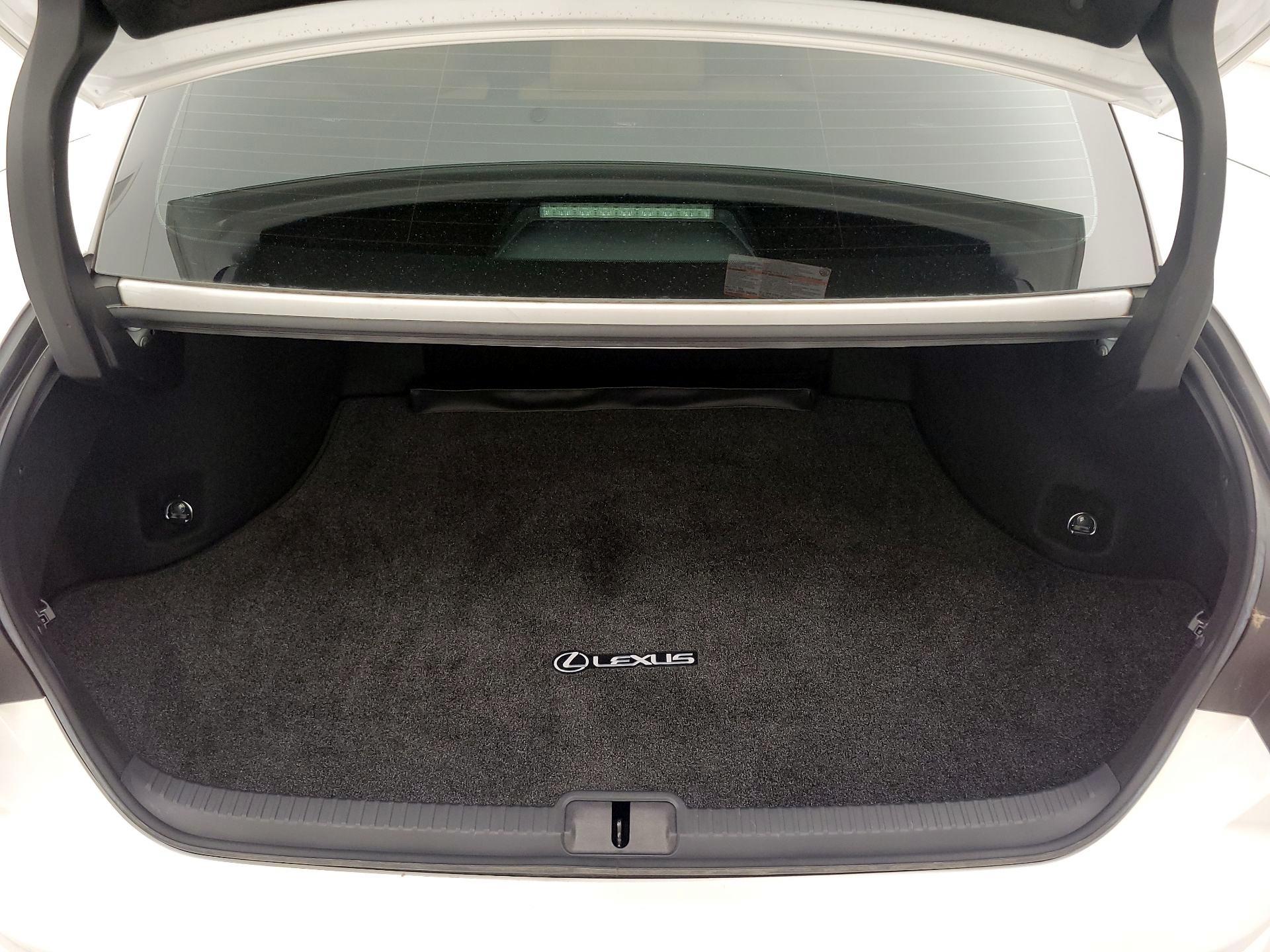 Thumbnail: 2024 Lexus ES - 20