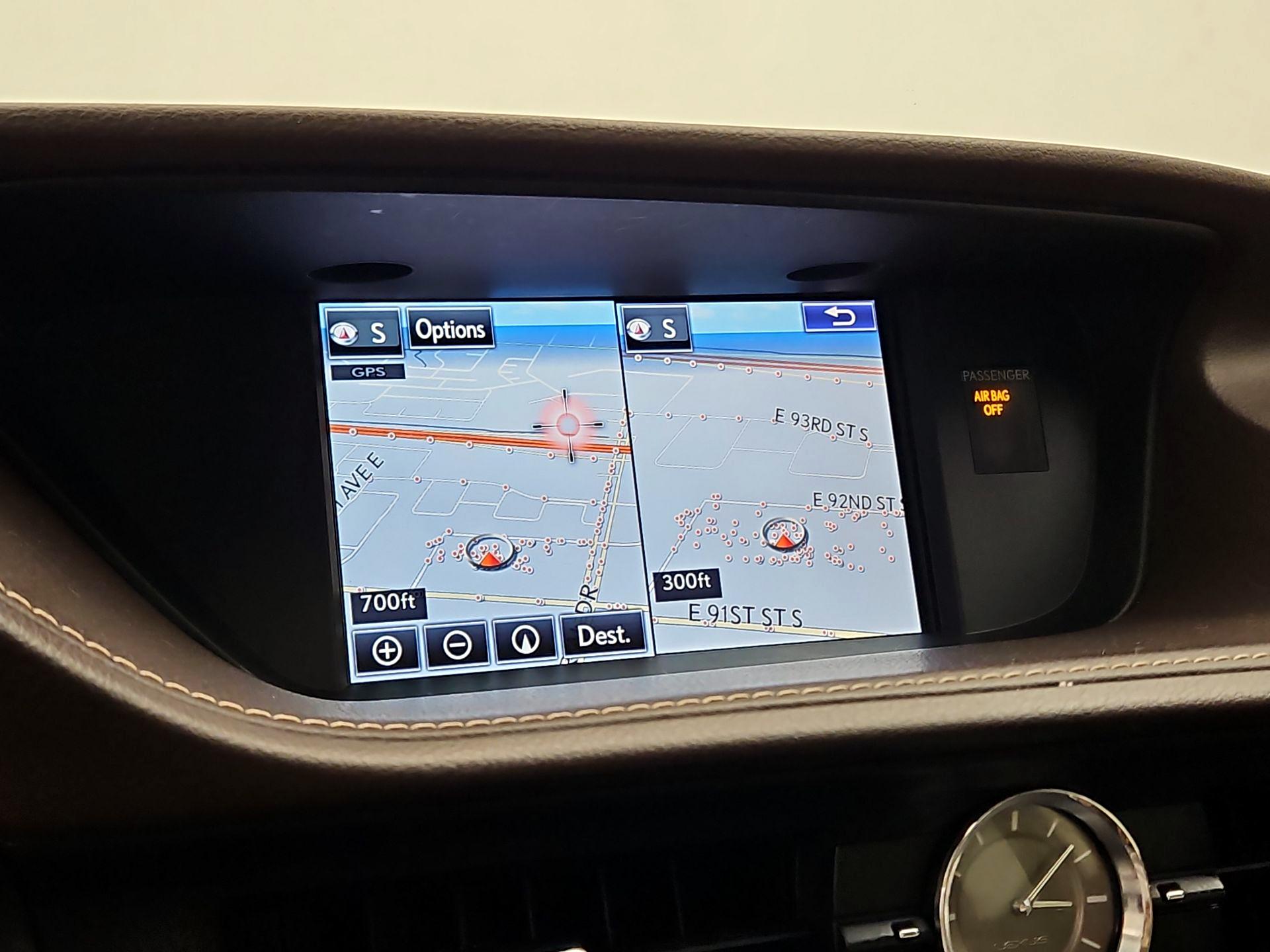 Thumbnail: 2016 Lexus ES - 14