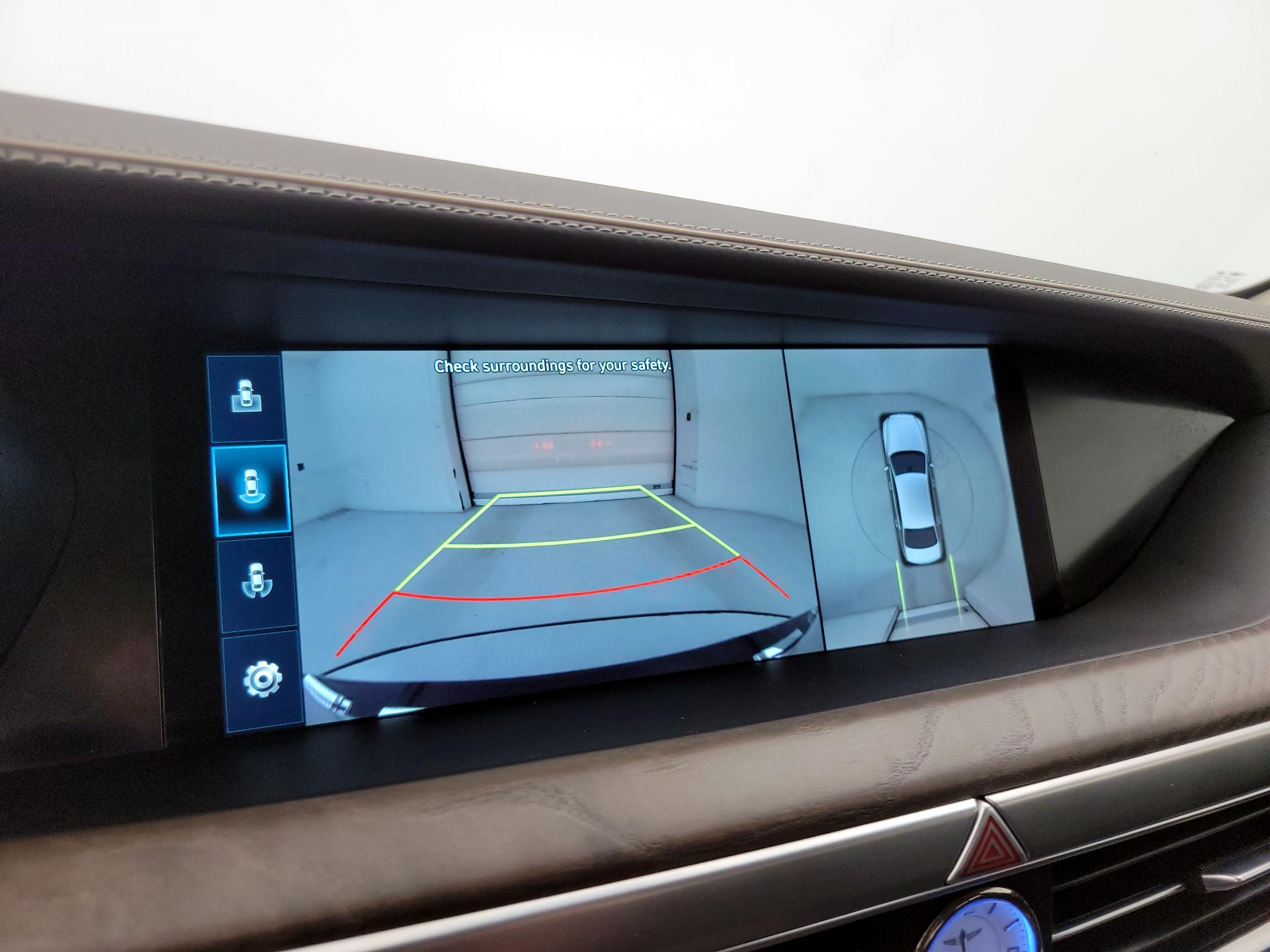 Thumbnail: 2021 Genesis G90 - 15