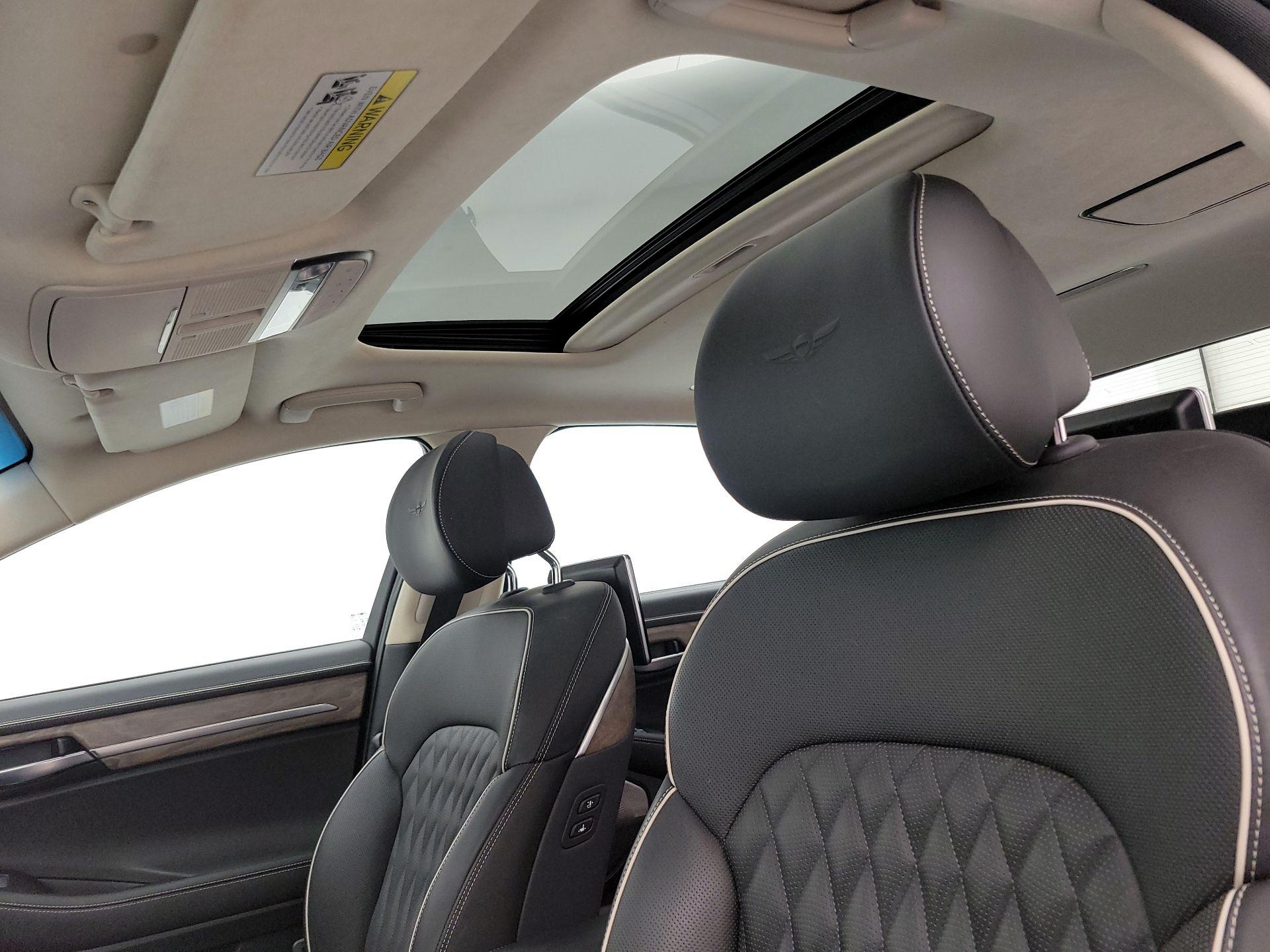 Thumbnail: 2021 Genesis G90 - 20