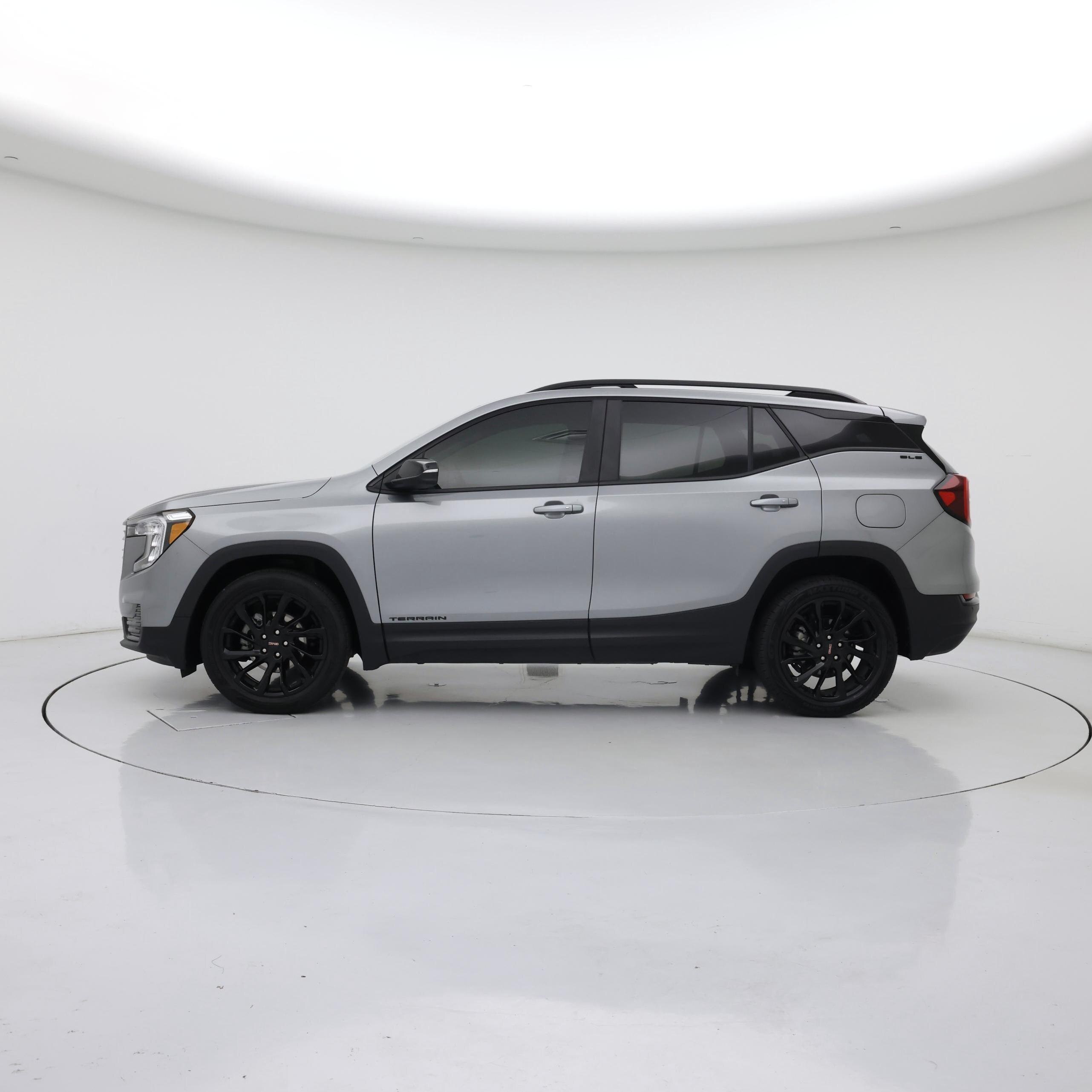 Thumbnail: 2024 GMC Terrain - 3
