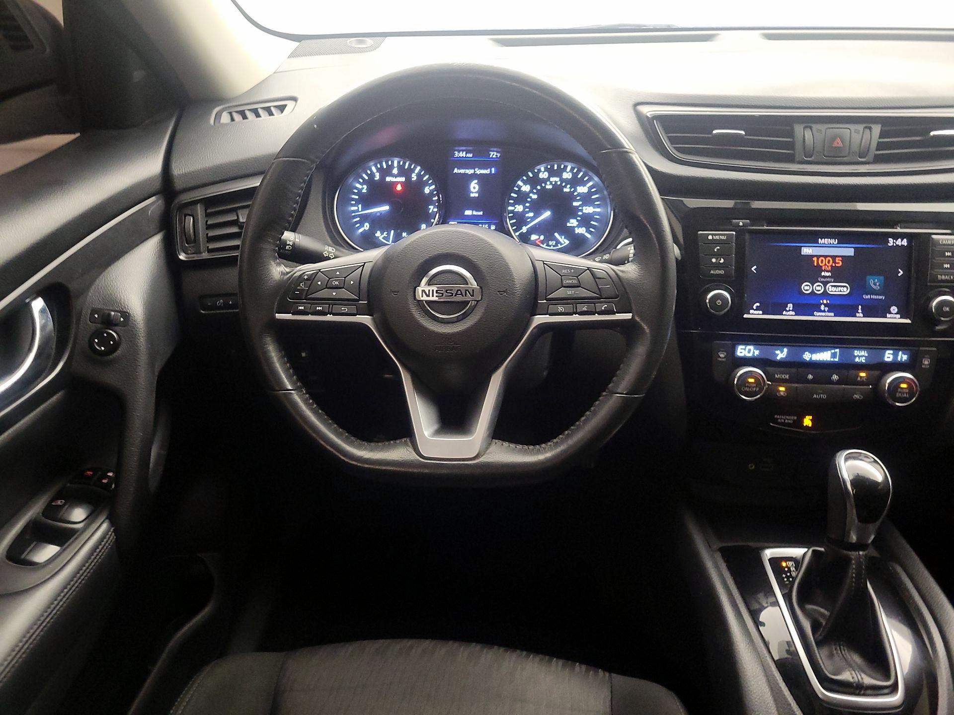 Thumbnail: 2018 Nissan Rogue - 10