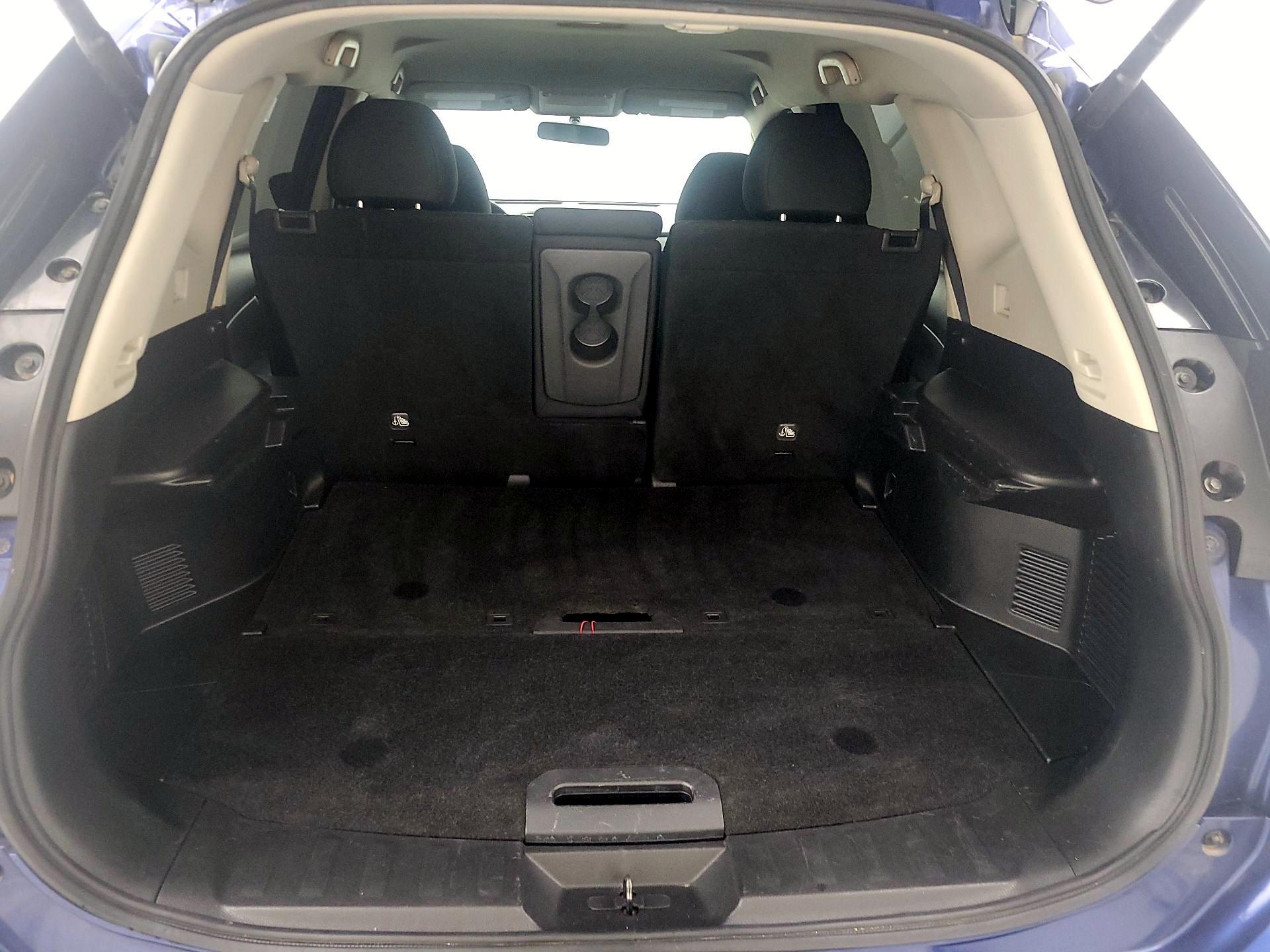 Thumbnail: 2018 Nissan Rogue - 20