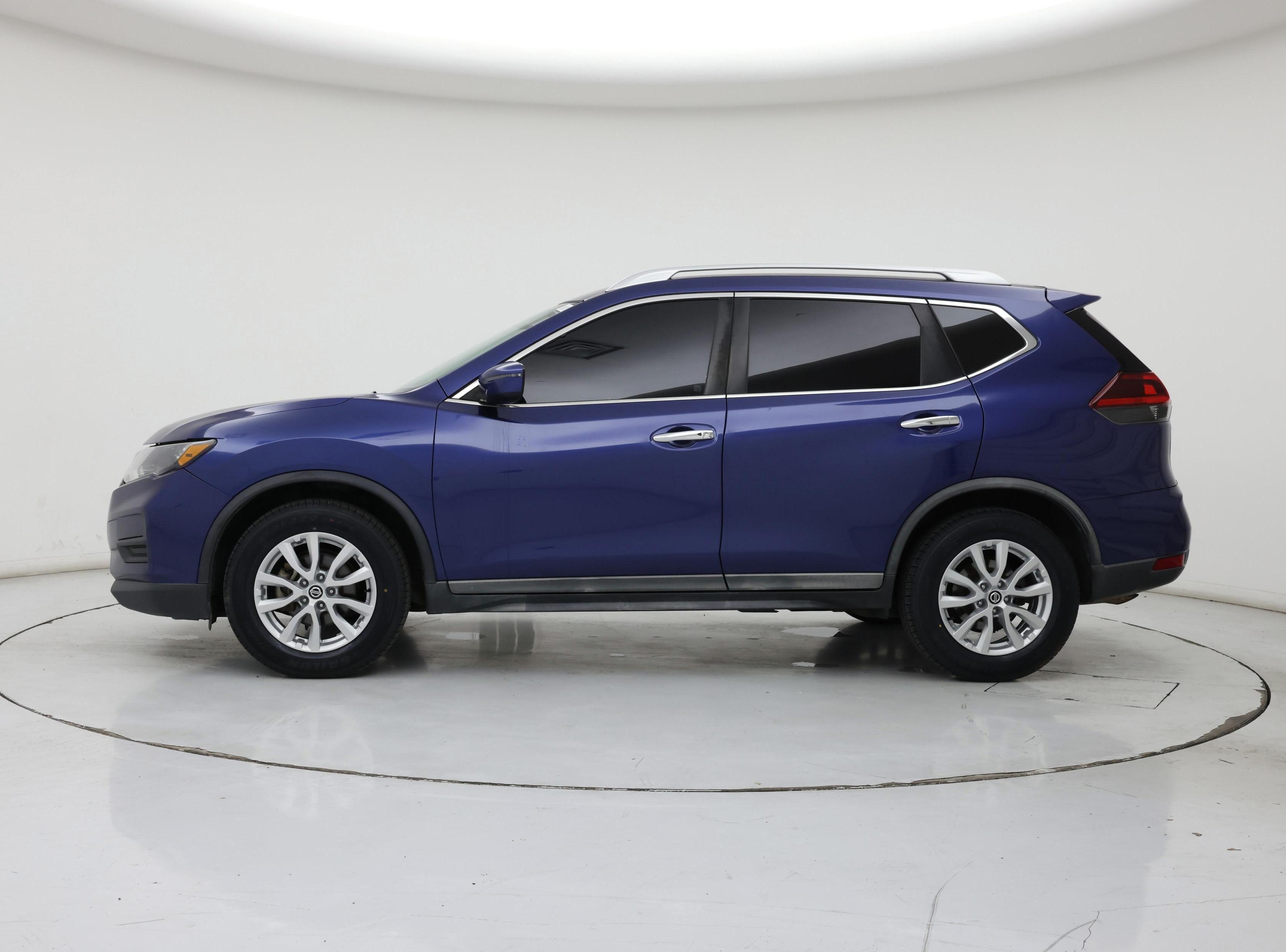 Thumbnail: 2018 Nissan Rogue - 3