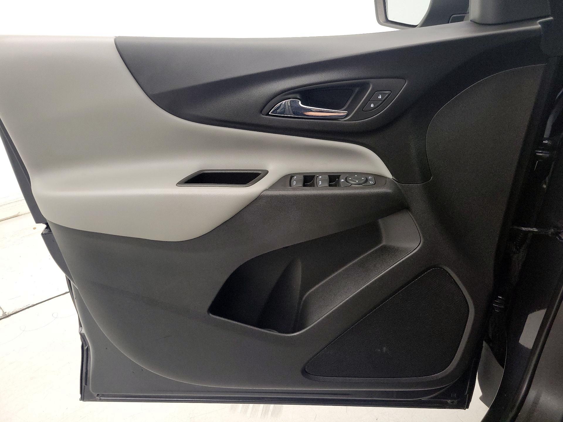 Thumbnail: 2022 Chevrolet Equinox - 12