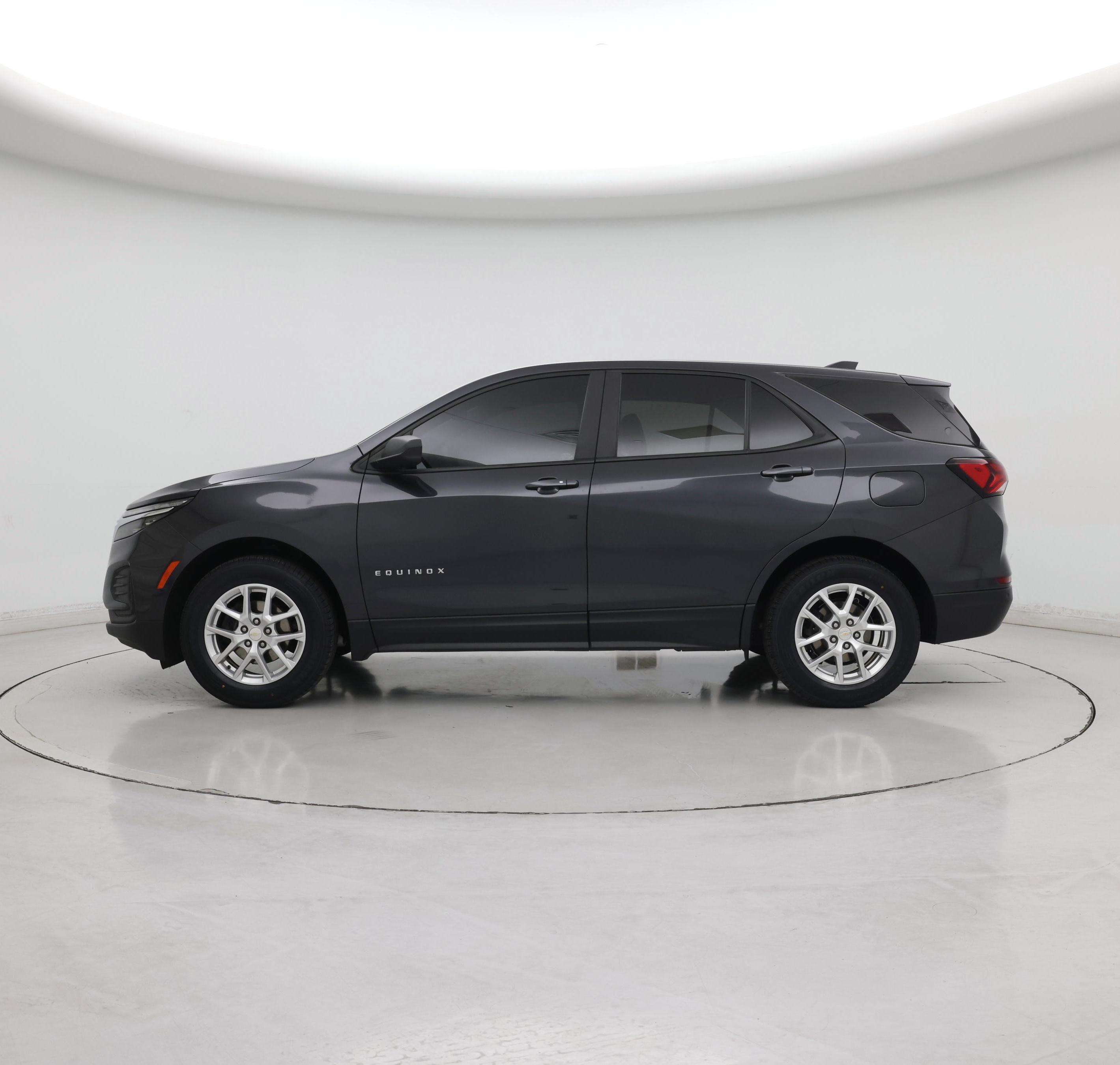 Thumbnail: 2022 Chevrolet Equinox - 3