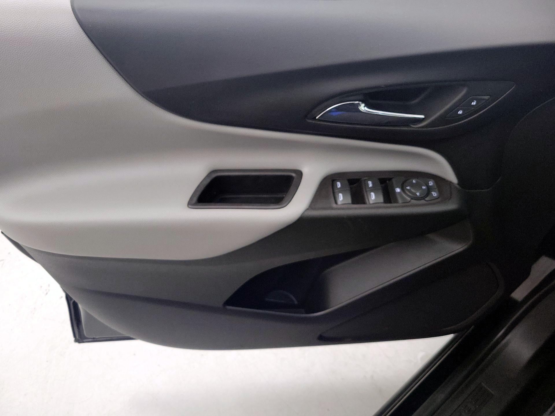 Thumbnail: 2022 Chevrolet Equinox - 12