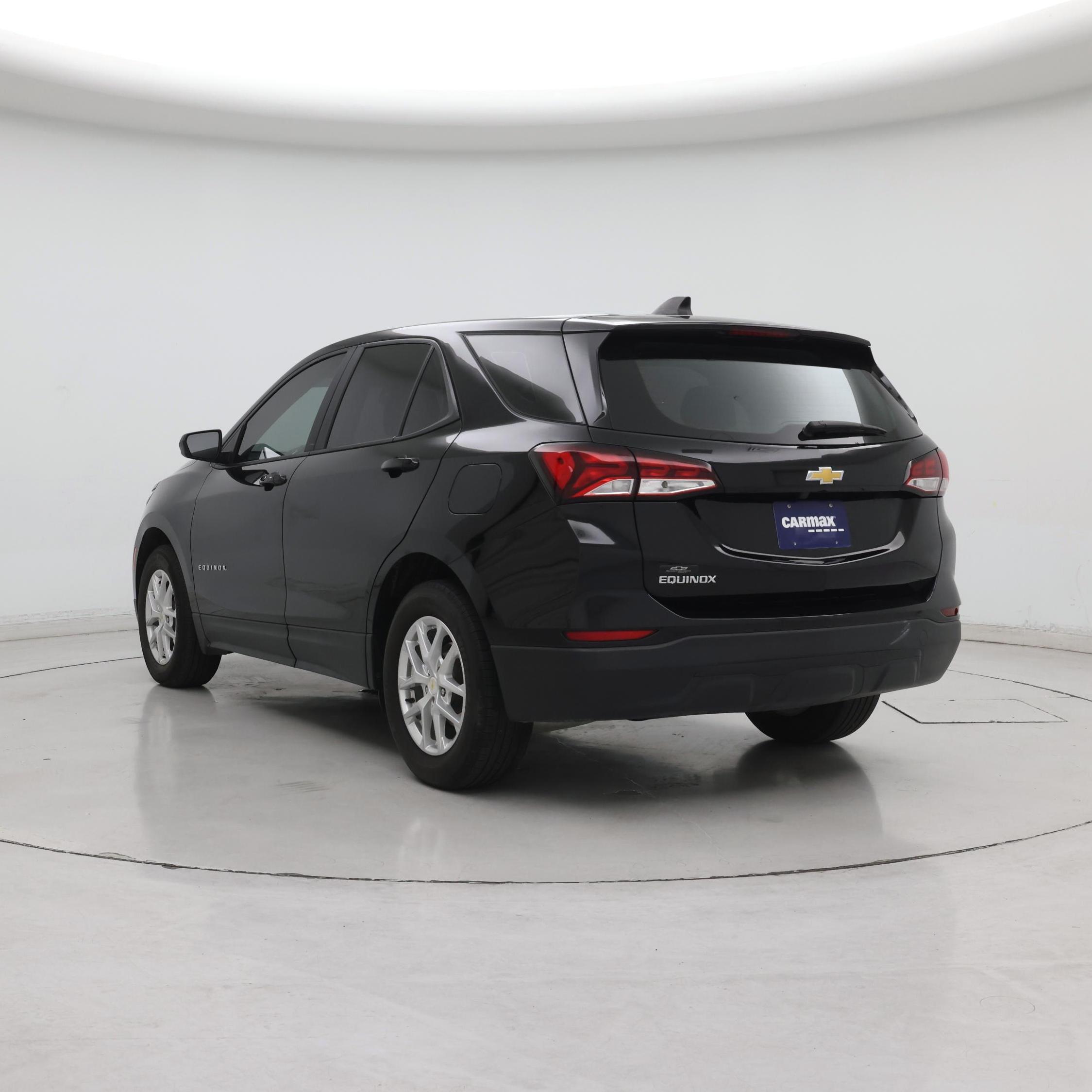 Thumbnail: 2022 Chevrolet Equinox - 2