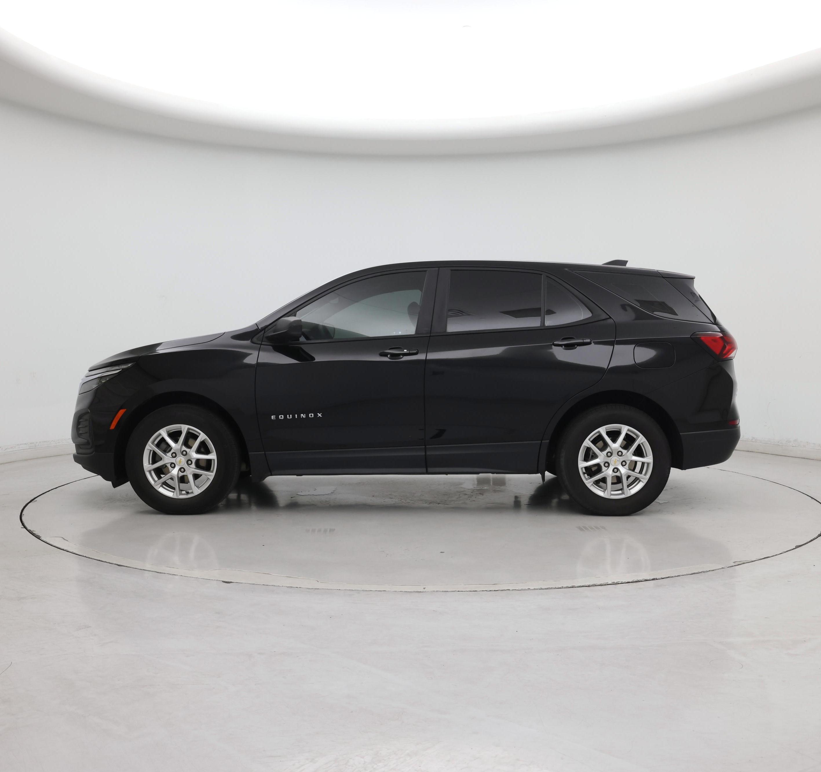 Thumbnail: 2022 Chevrolet Equinox - 3