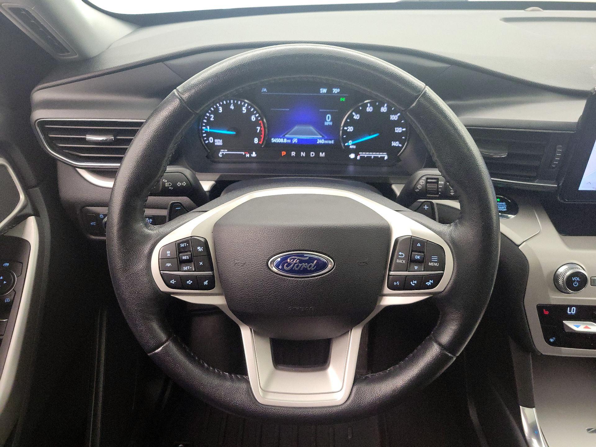 Thumbnail: 2021 Ford Explorer - 10