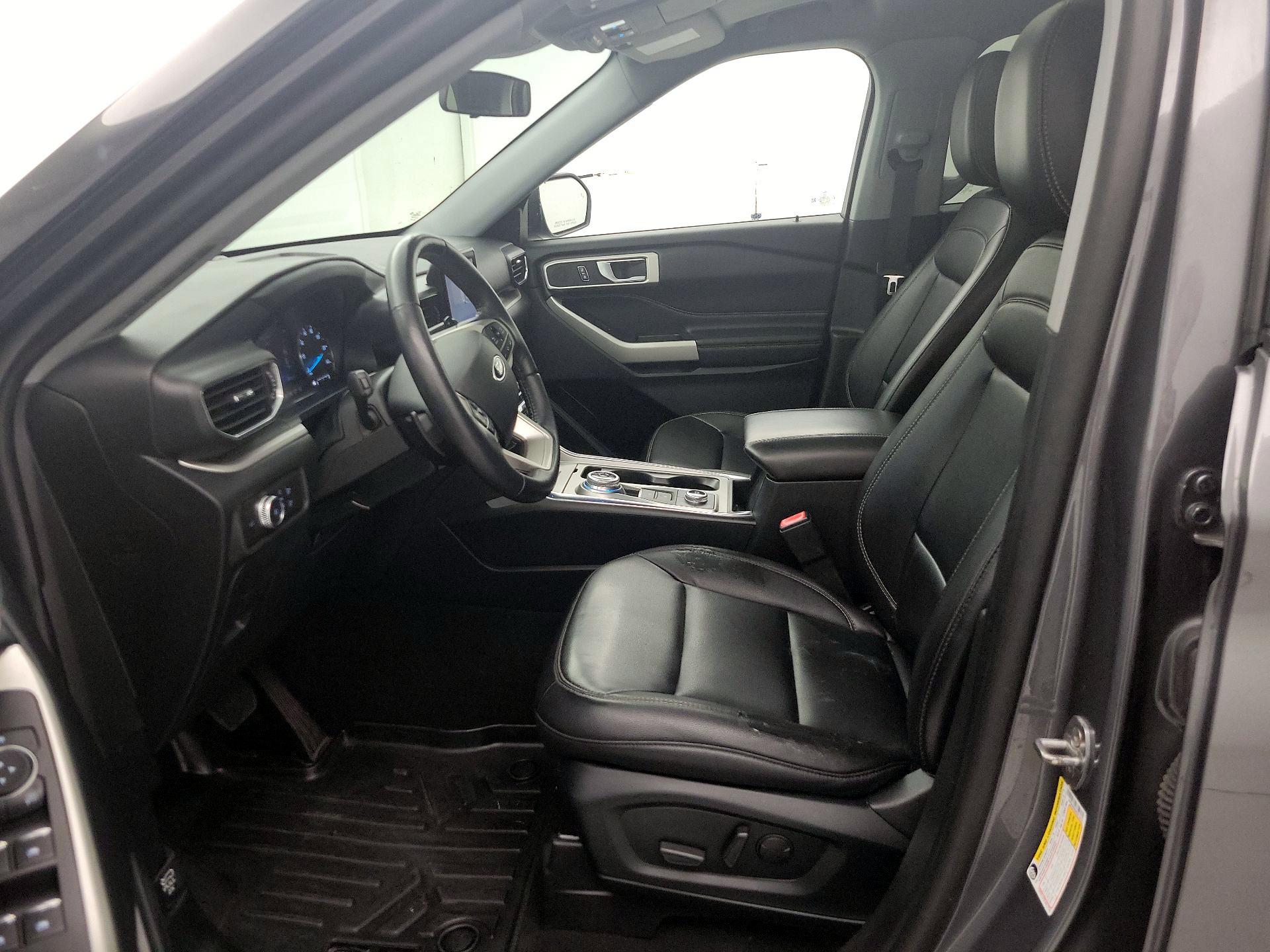 Thumbnail: 2021 Ford Explorer - 11