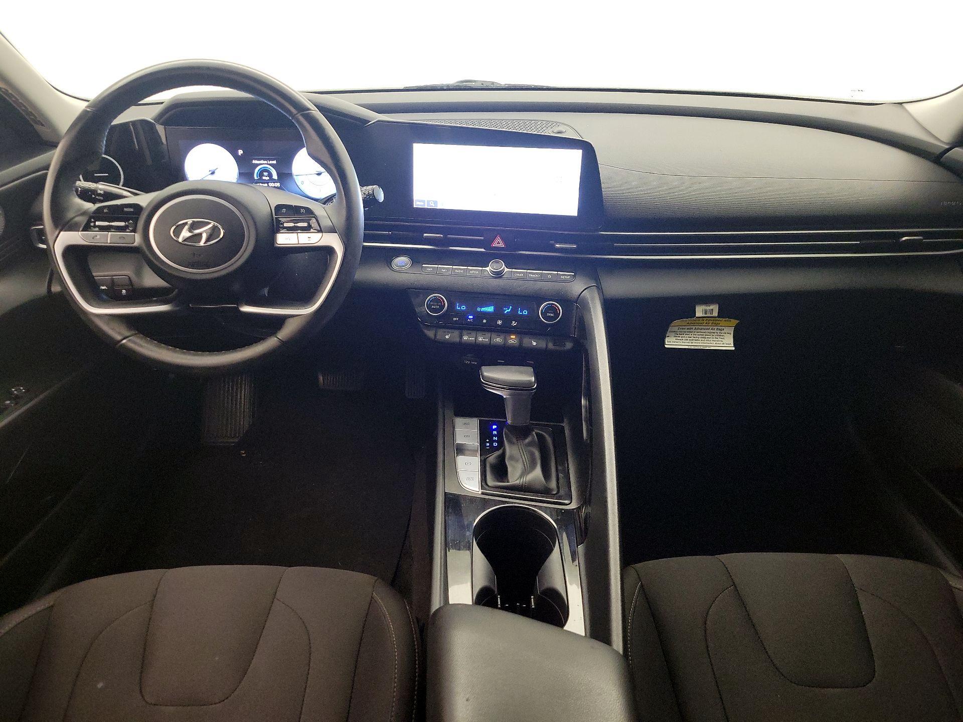 Thumbnail: 2023 Hyundai Elantra - 9