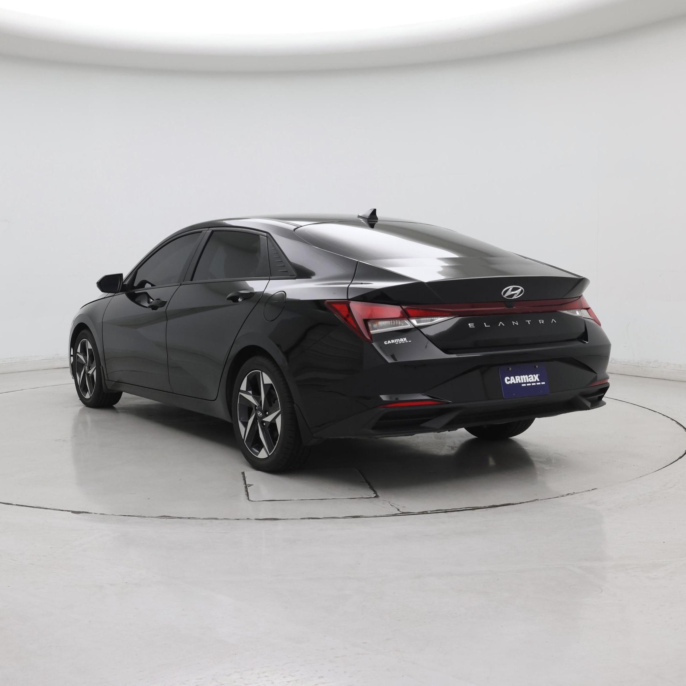 Thumbnail: 2023 Hyundai Elantra - 2