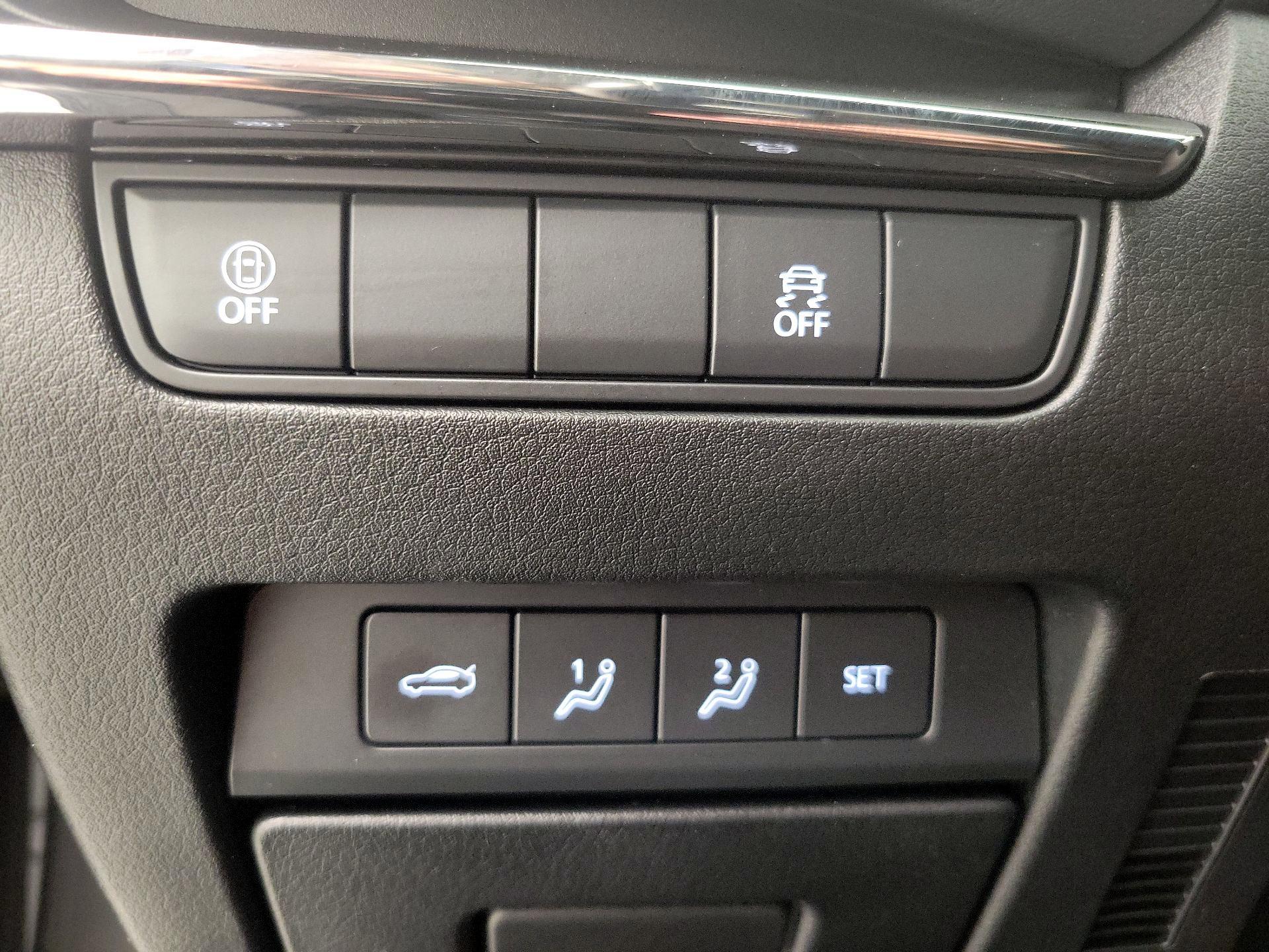 Thumbnail: 2023 Mazda Mazda3 - 13