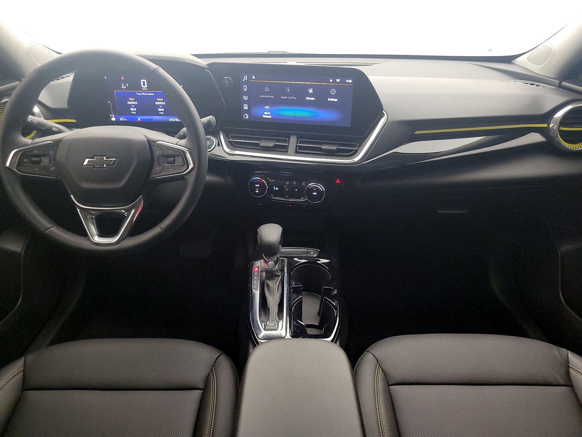 Thumbnail: 2025 Chevrolet Trax - 9