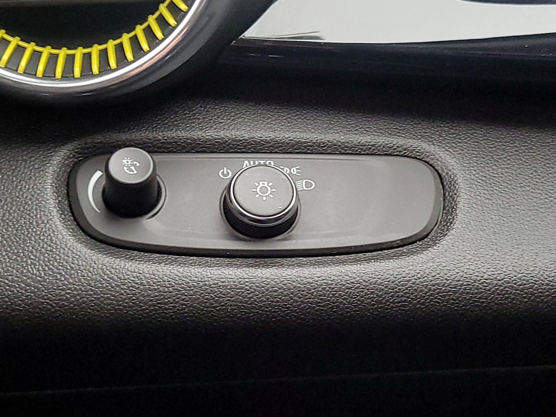 Thumbnail: 2025 Chevrolet Trax - 13